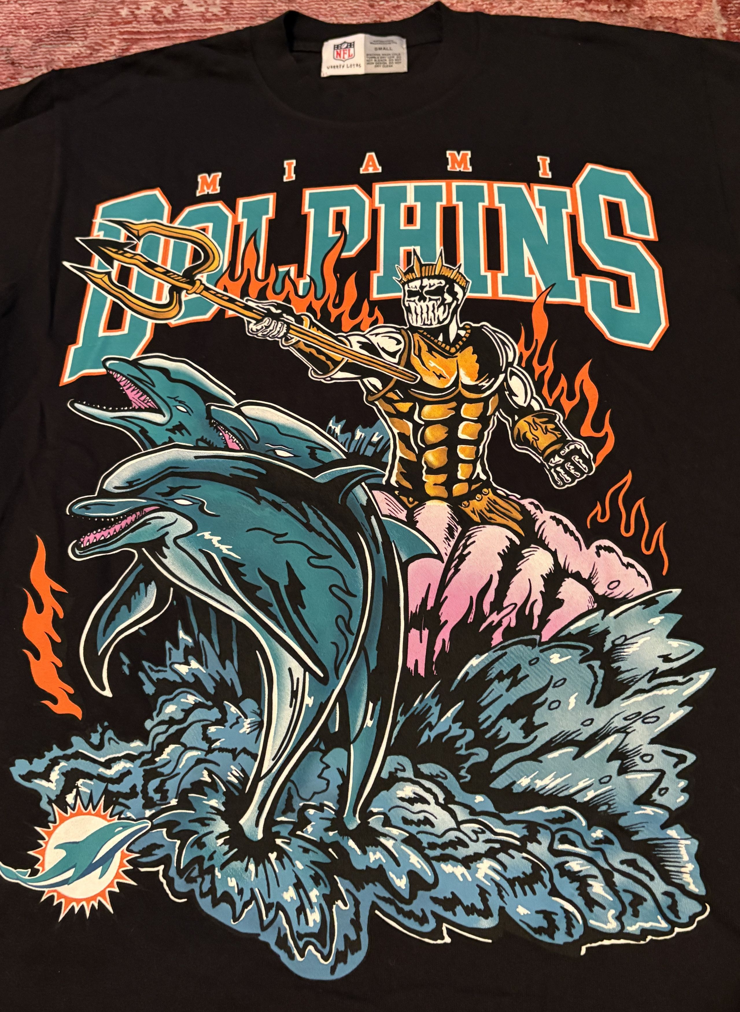 Mitchell & Ness × NFL × Warren Lotas Warren Lotas x NFL Miami Dolphins S/S Tee Size US S / EU 44-46 / 1 - 3 Thumbnail