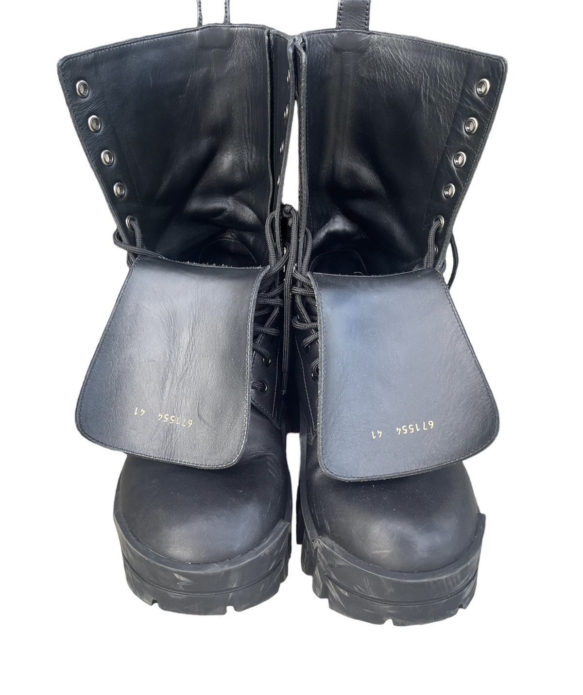 Balenciaga × Streetwear Balenciaga Bulldozer Boots | Grailed Balenciaga × Streetwear Balenciaga Bulldozer Boots | Grailed