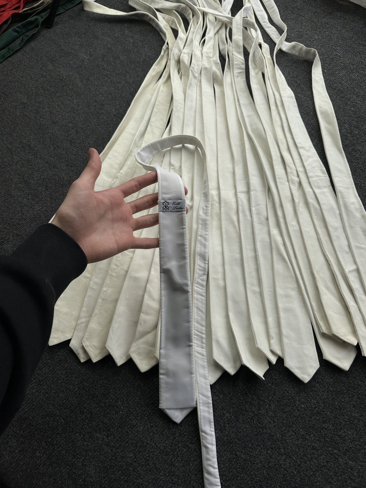 Other 🚨 LEATHER WHITE ITALY TIE LUXURY VNTG RARE OLD MONEY Size ONE SIZE - 4 Thumbnail