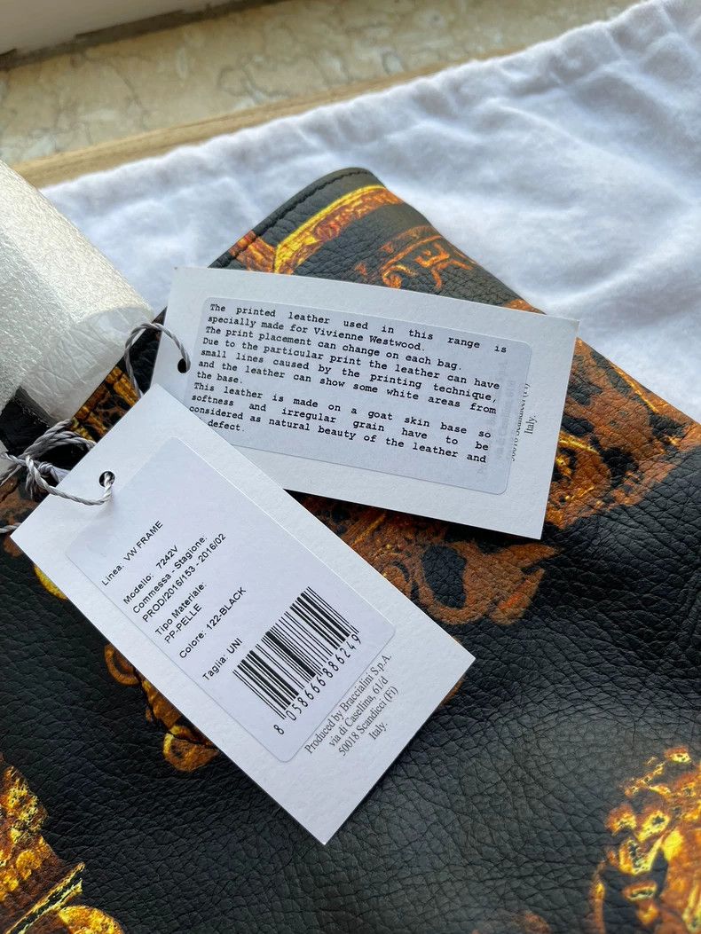 Other Vivienne Westwood size os Oil print pattern totes Size ONE SIZE - 8 Thumbnail