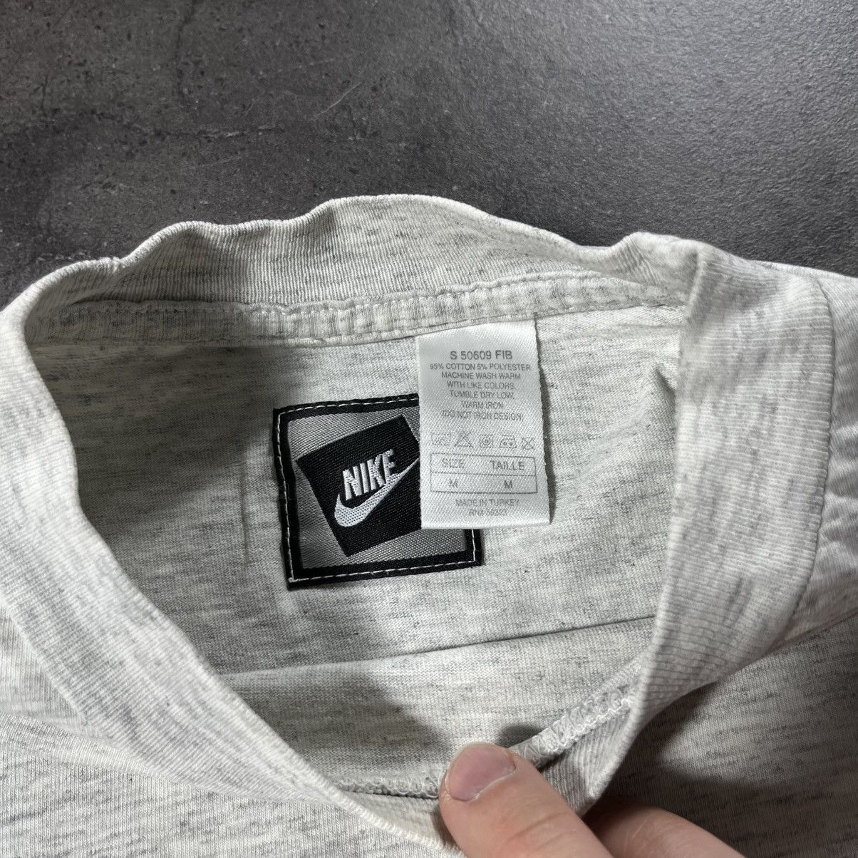 Nike Vintage 90s Nike Silver Tag Small Swoosh Boxy Tshirt Tee Size US M / EU 48-50 / 2 - 9 Thumbnail