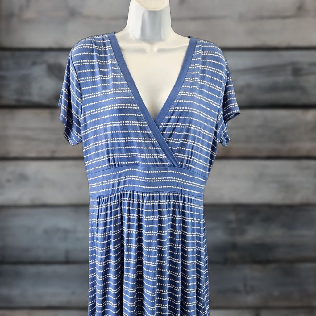 Vintage LL Bean Womens Wrap Dress Sz Large Petite Blue White Short Sleeve V-Neck Midi Size 36" / US 14 / IT 50 - 1 Thumbnail