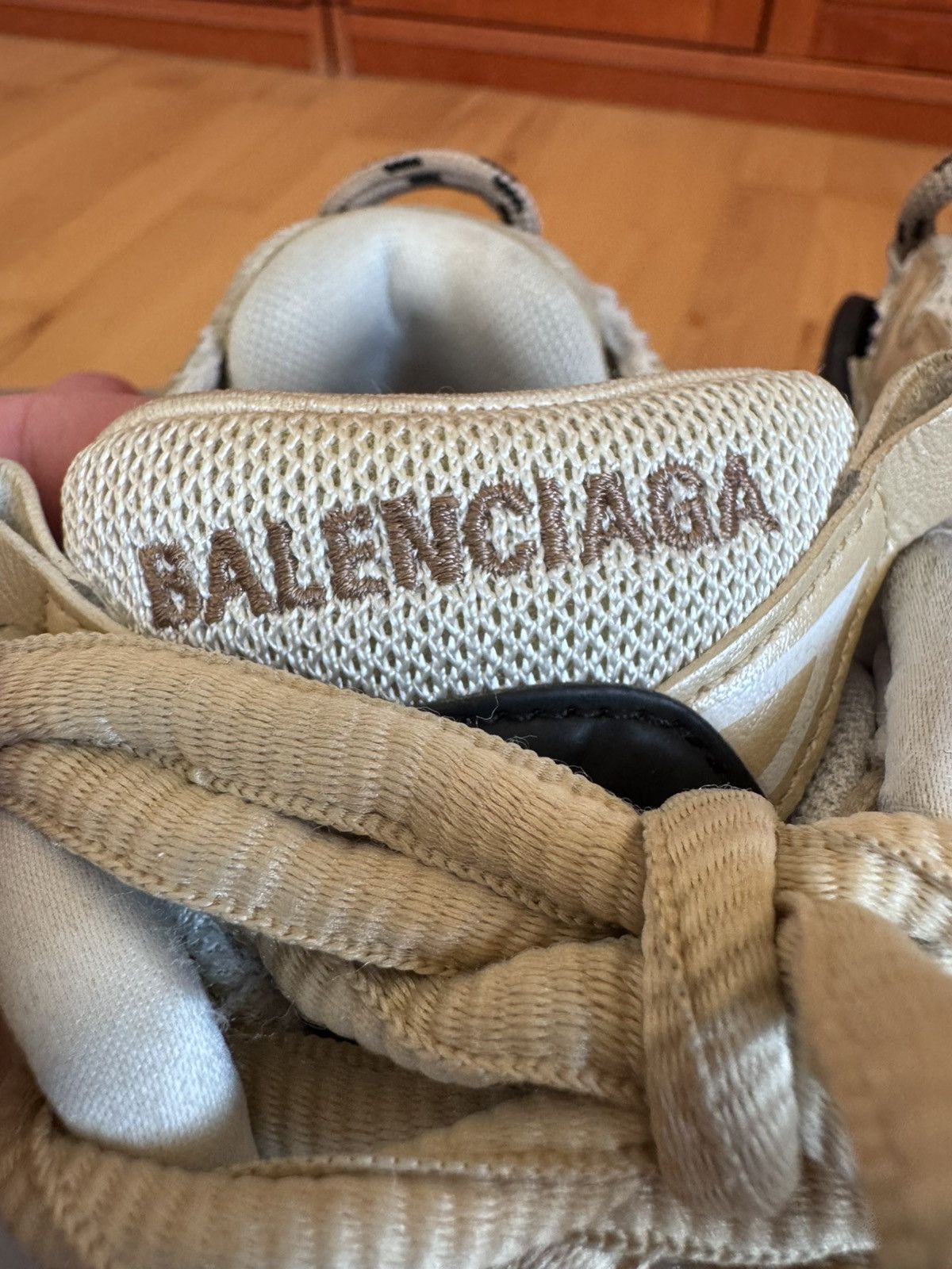 Balenciaga Balenciaga Runner Beige Size US 8 / EU 41 - 12 Thumbnail