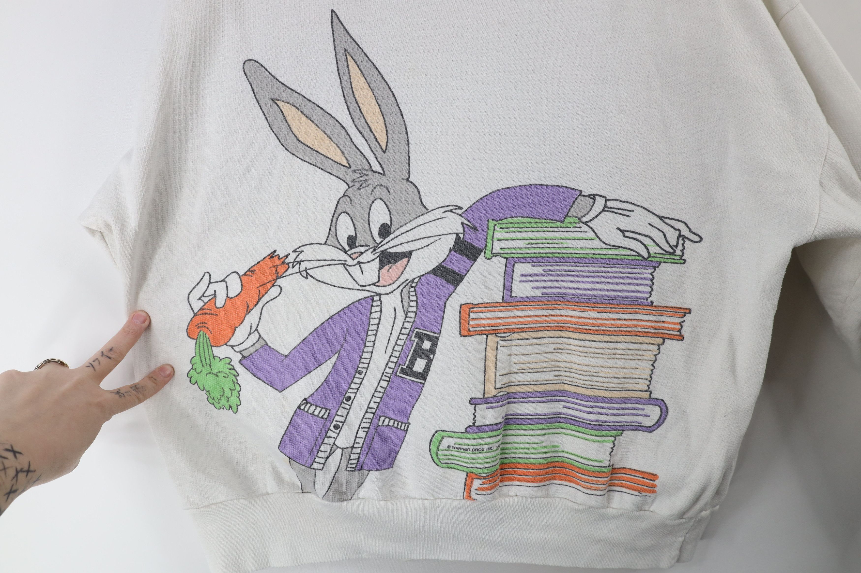 Vintage Vintage 80s Warner Bros Fit Bugs Bunny Crewneck Sweatshirt Size L / US 10 / IT 46 - 7 Thumbnail