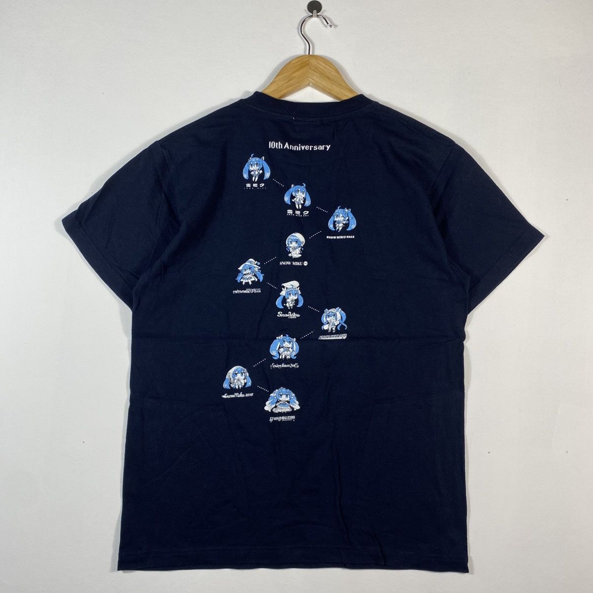Anime SNOW MIKU 2019 10th Anniversary Graphic Tee Shirt Size US M / EU 48-50 / 2 - 5 Thumbnail