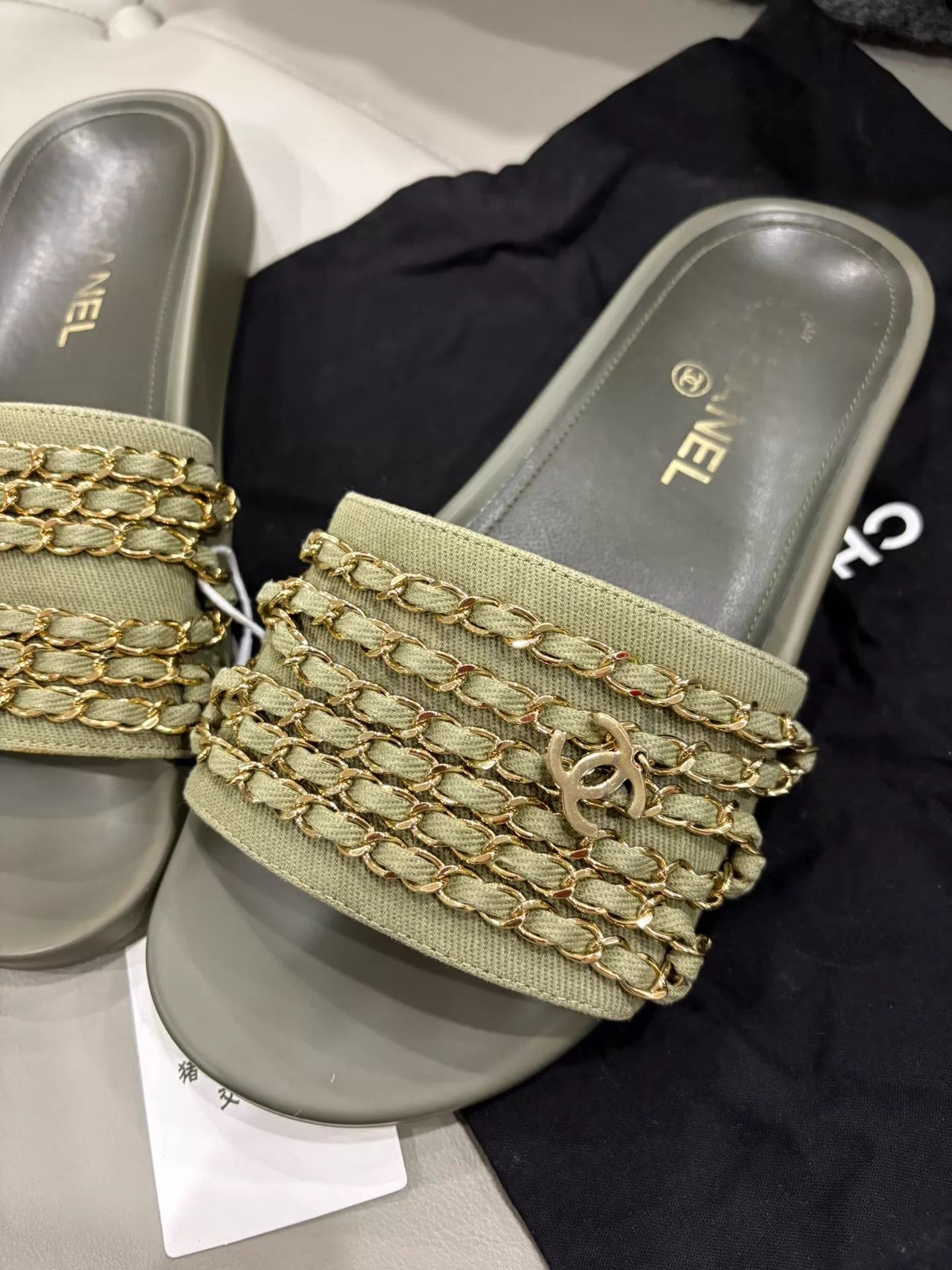 Chanel Chanel Cactus Green DC Chain Slippers 38(37.5-38) 98N Size US 7.5 / IT 37.5 - 2 Thumbnail
