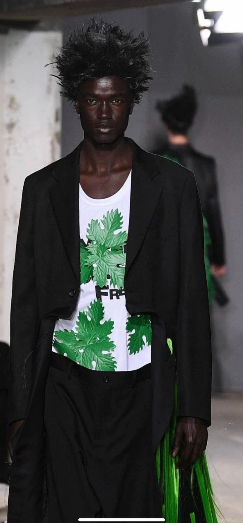 Comme des Garcons Comme Des Garcons Short Sleeve T-Shirt with Leaf Decoratio Size US S / EU 44-46 / 1 - 8 Thumbnail