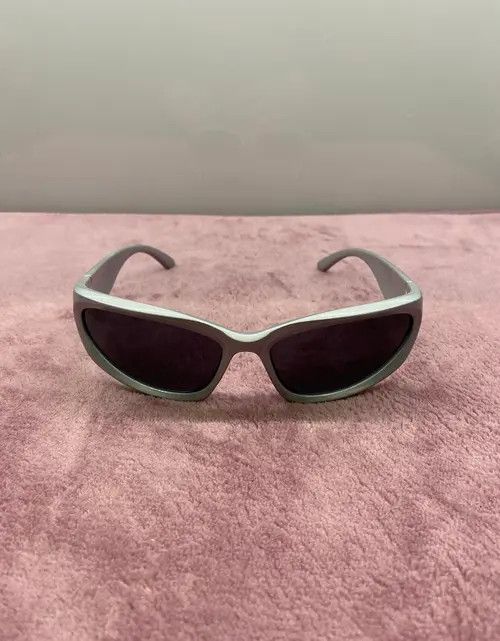 Japanese Brand × Vintage Unisex trendy summer sunglasses punk minimalist eyewear Size ONE SIZE - 3 Thumbnail