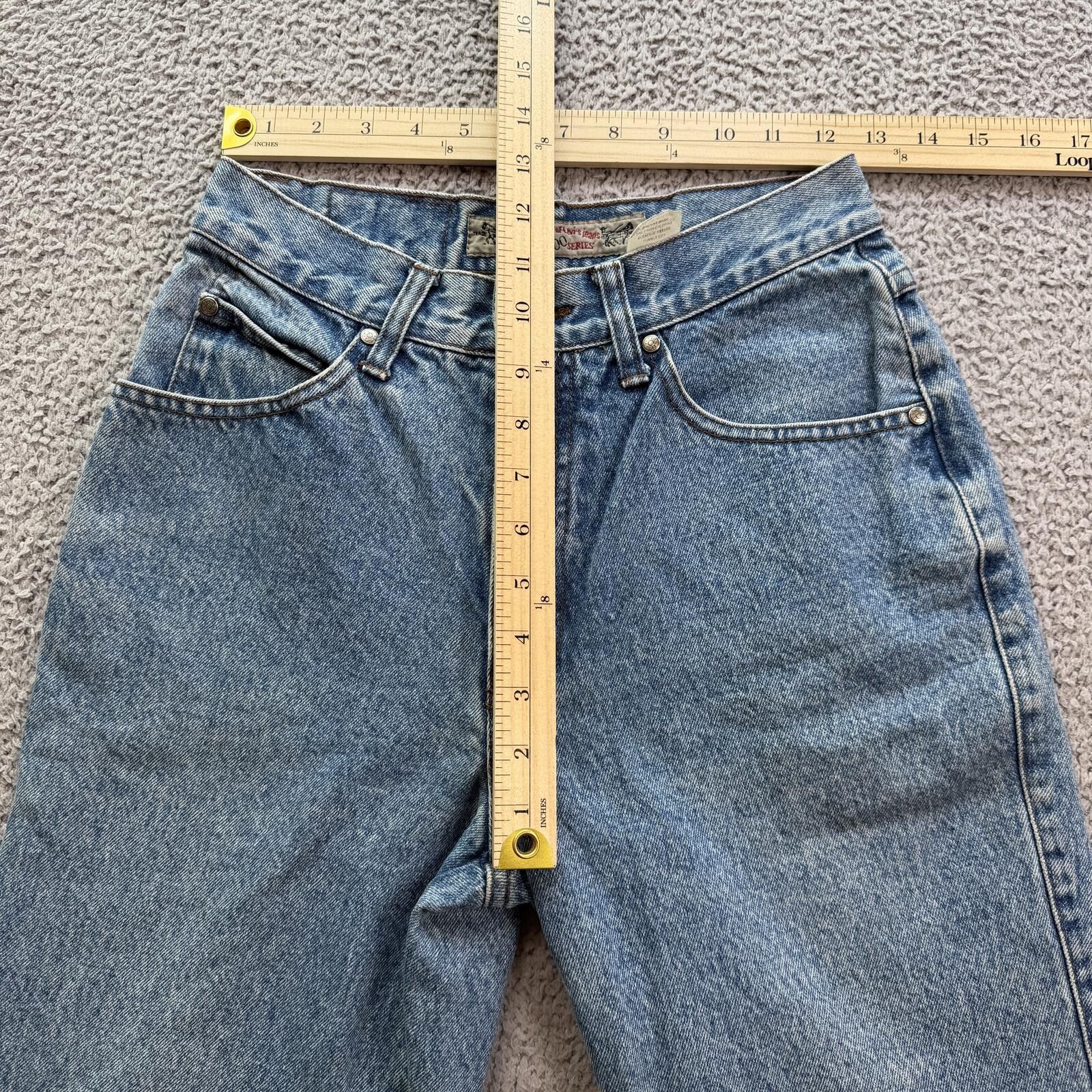 Levi's Vintage 90s Levis High Waisted Mom Jeans Light Wash Denim 26 Size 26" / US 2 / IT 38 - 5 Thumbnail