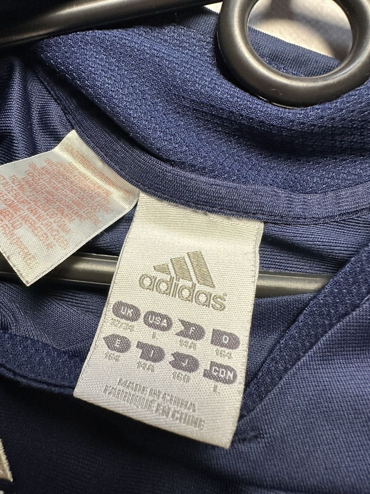 Adidas × Vintage Vintage Real Madrid soccer jersey size Xs adidas Siemens Size US XS / EU 42 / 0 - 5 Thumbnail