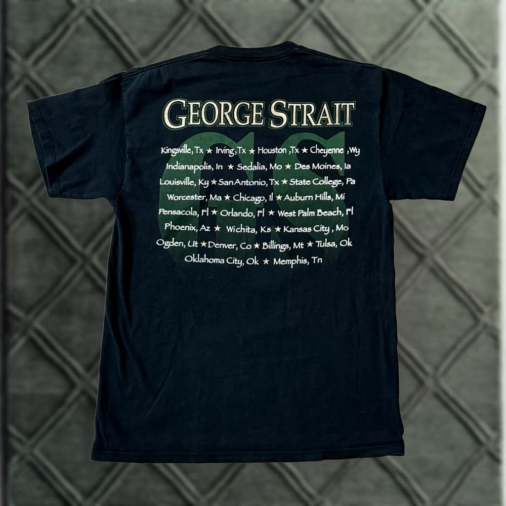 Jerzees VINTAGE George Strait Big Face 1996 Tour Shirt L USA Cowboy Western Shirt Size US L / EU 52-54 / 3 - 1 Thumbnail