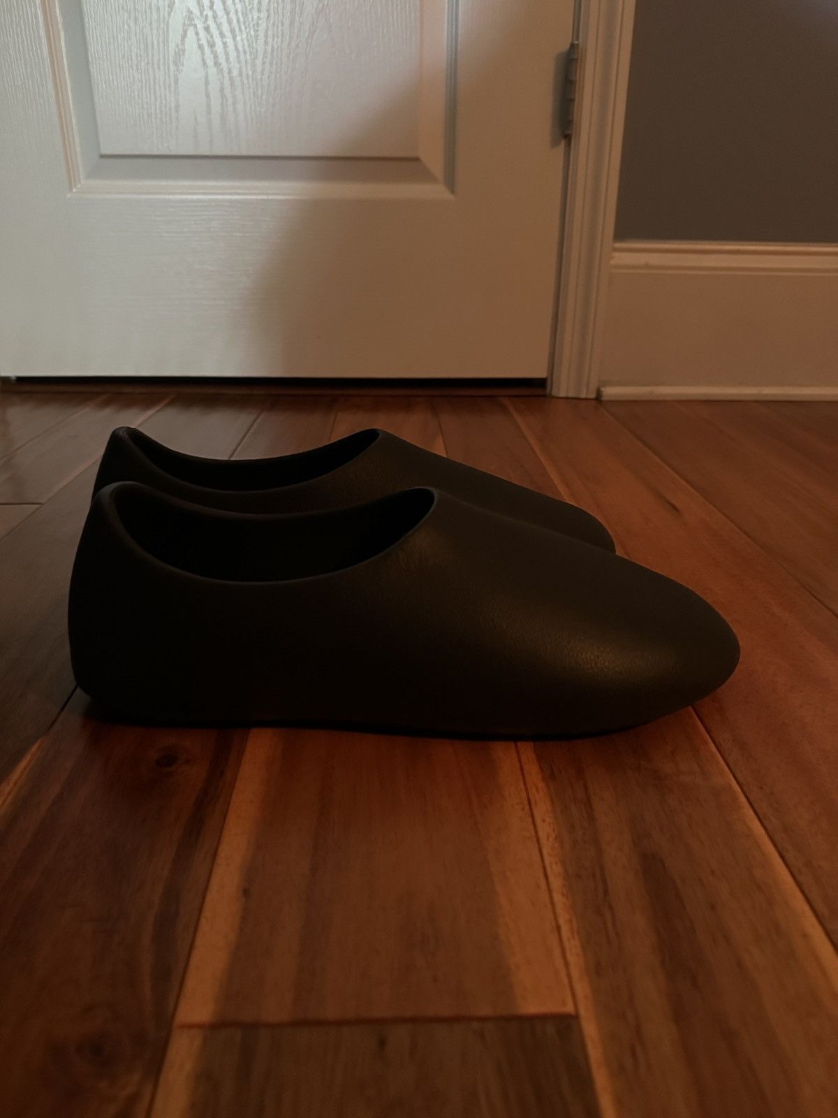 Yeezy yeezy sl-01 Size US 12 / EU 45 - 4 Thumbnail