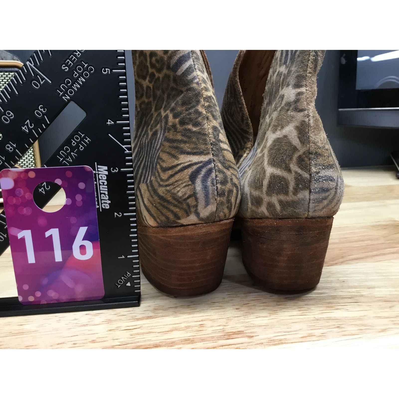 Free People Free People Charm Double V Animal Print Boots Women's 5.5 Size US 5.5 / IT 35.5 - 3 Thumbnail