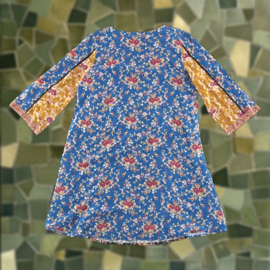 Vintage Sundance Dress Shirt 3/4 Sleeve V-Neck Floral Tunic Smock Blue Small Women шу Size S / US 4 / IT 40 - 1 Thumbnail