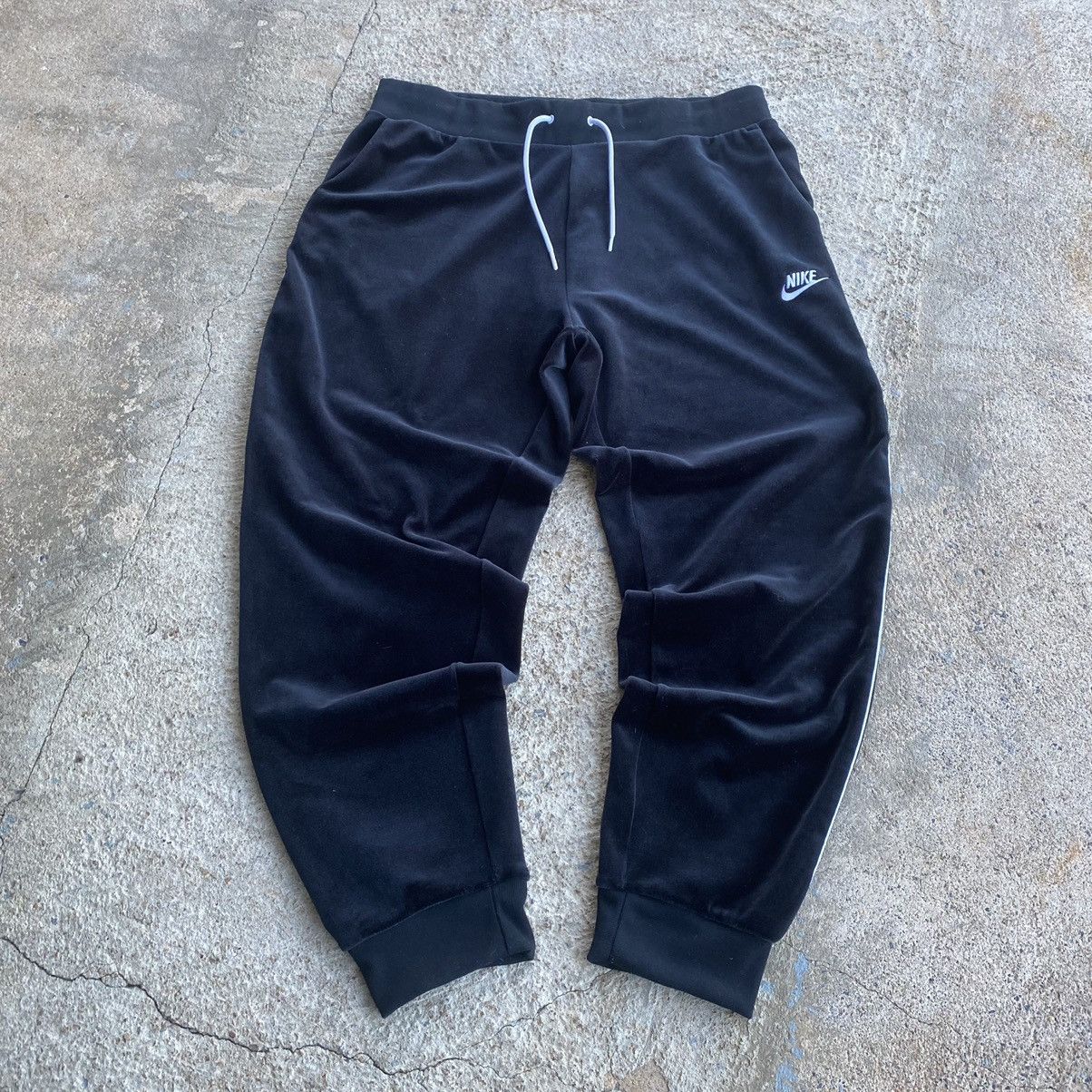 Nike × Vintage Vintage Y2K Nike Velour Black Velvety Jogger Sweatpants Size US 32 / EU 48 - 2 Thumbnail