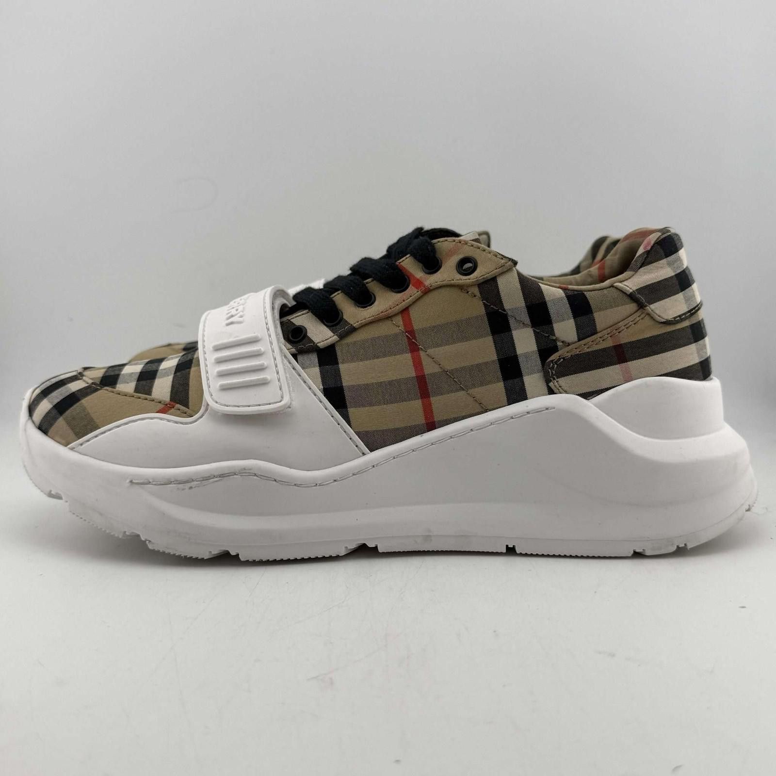 Burberry Burberry Regis Check Sneaker 37EU Used with Box Size US 7 / EU 40 - 2 Thumbnail