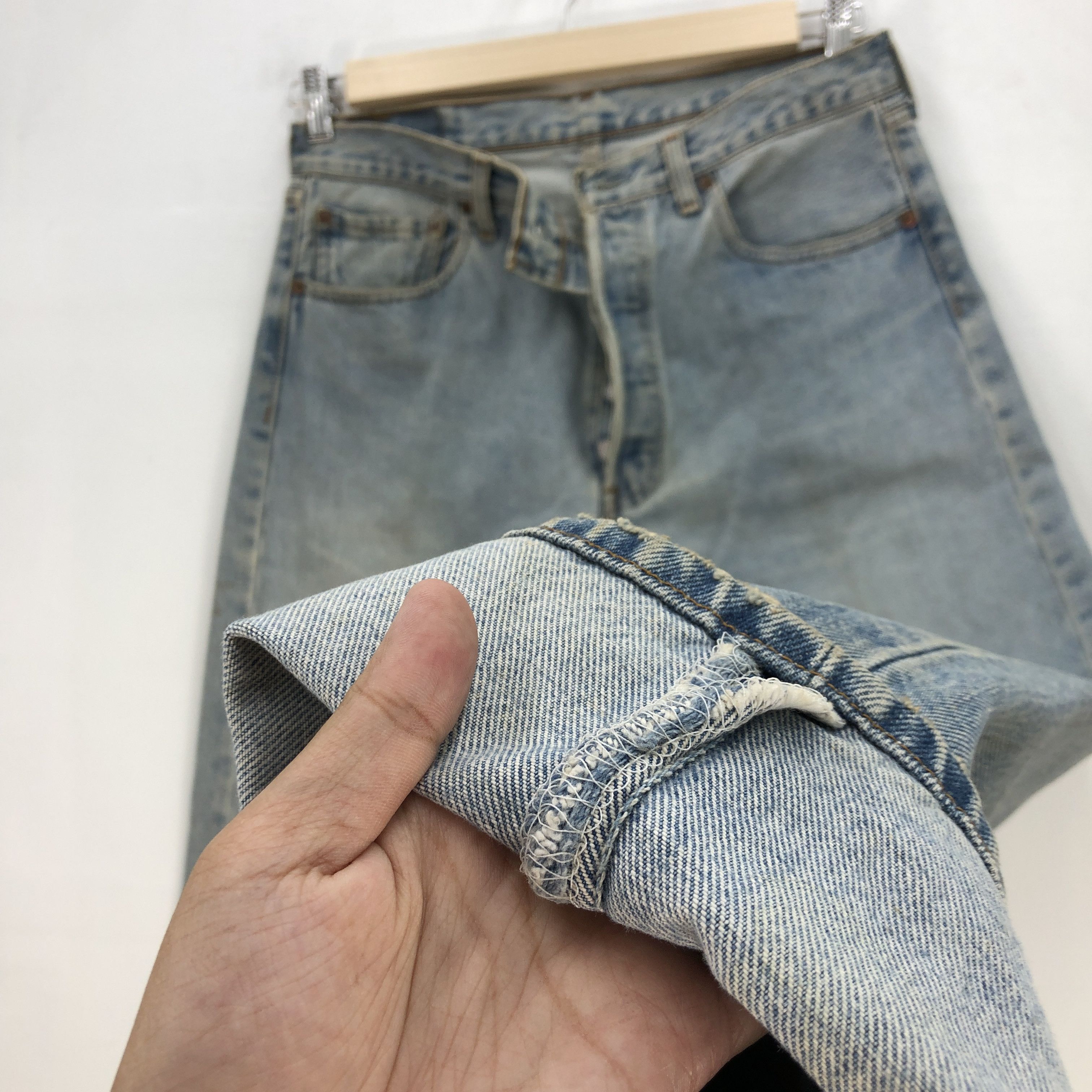 Levi's Vintage Levis 501 Sun Faded Jeans Levi's Light Wash Denim Size US 32 / EU 48 - 7 Thumbnail