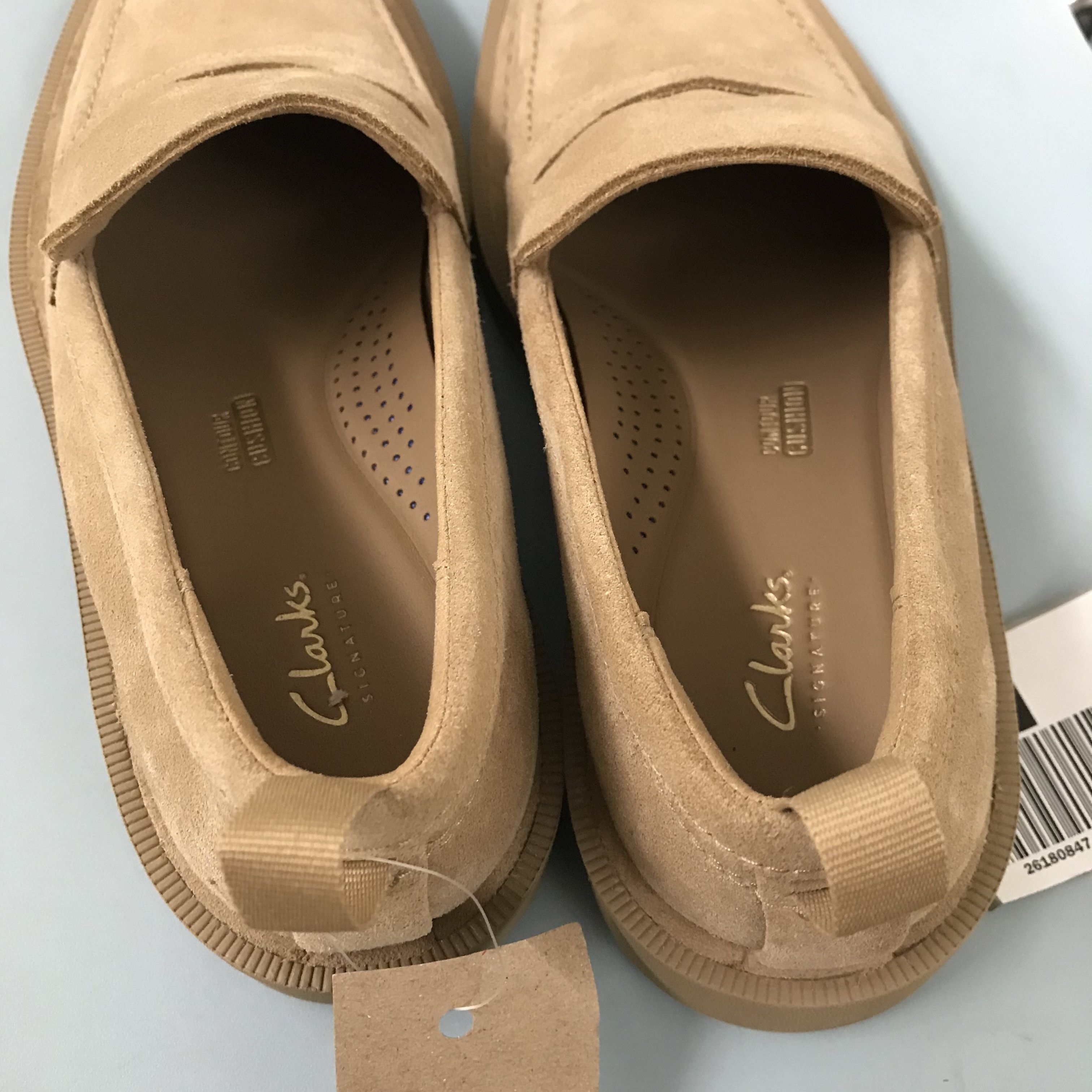 Clarks Clarks Martock Loafer penny loafer tassle brown Sand Suede Size US 6.5 / EU 39-40 - 5 Thumbnail