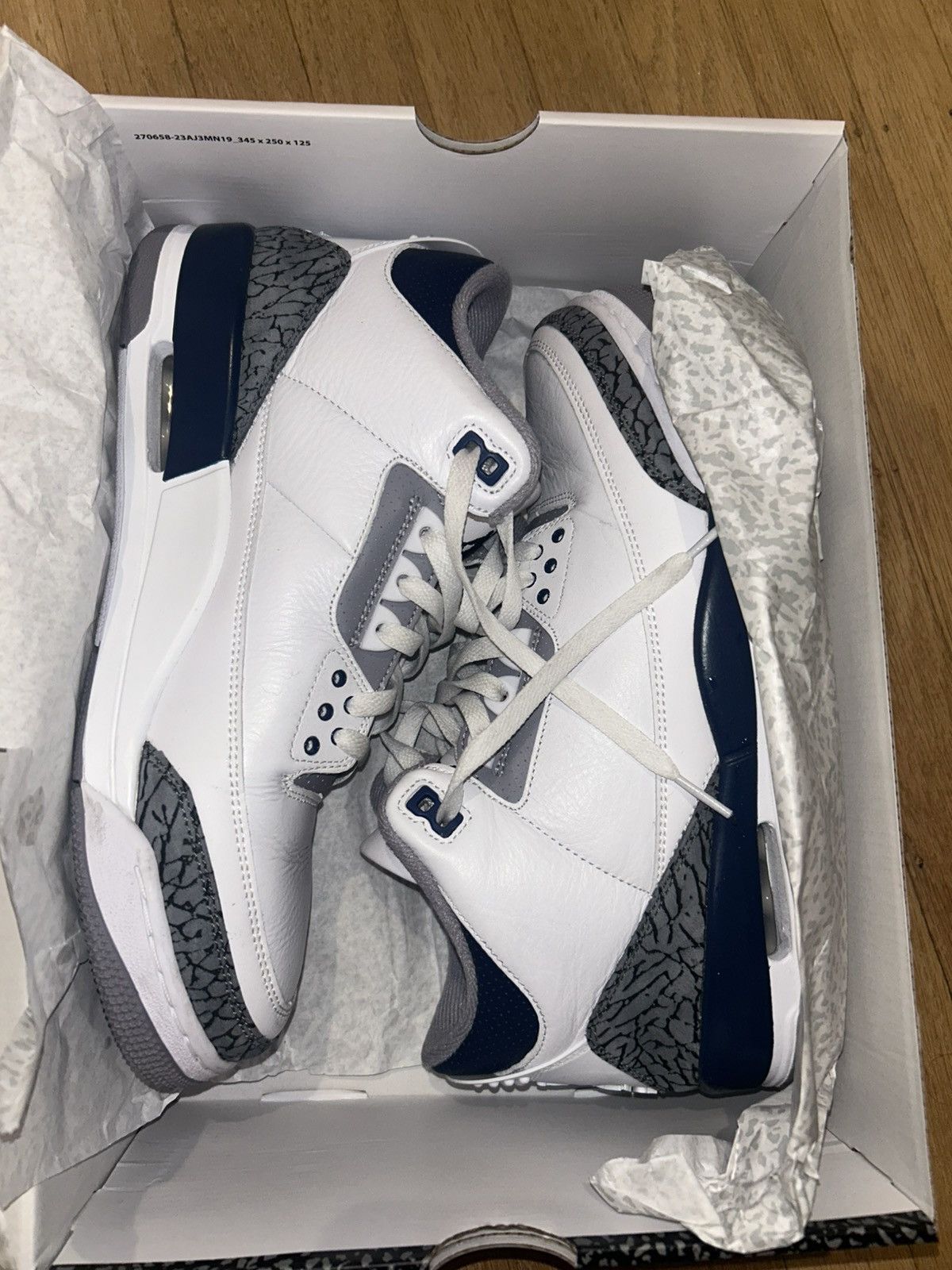Jordan Brand × Nike Jordan 3 Midnight Navy Size 11 Size US 11 / EU 44 - 11 Thumbnail