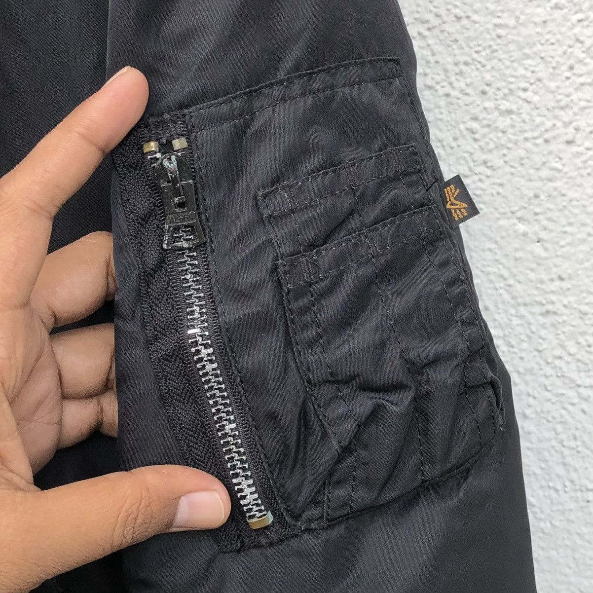 Alpha Industries Vintage MA-1 (USAF) Flyer's Intermediate Bomber Jacket Size US M / EU 48-50 / 2 - 8 Thumbnail
