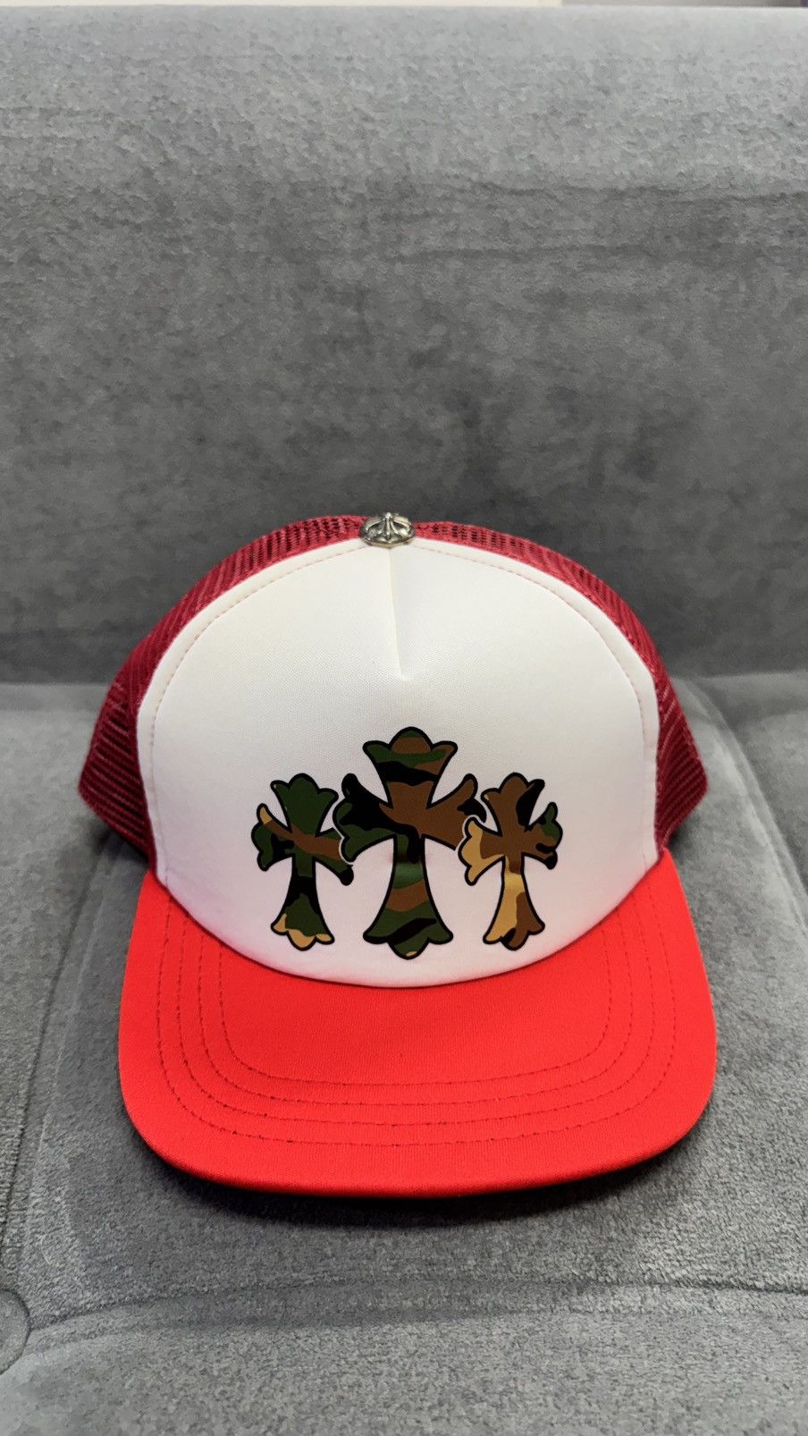 Chrome Hearts Chrome Hearts Triple Cross Red Trucker Camo Size ONE SIZE - 1 Thumbnail
