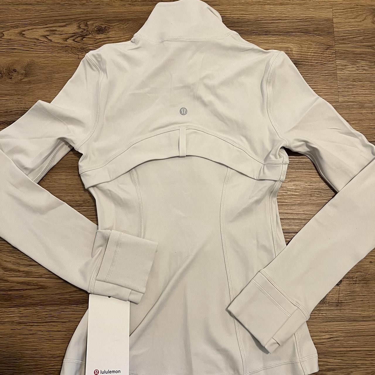 Designer Lululemon Define Feels Buttery Soft Size XL / US 12-14 / IT 48-50 - 2 Thumbnail