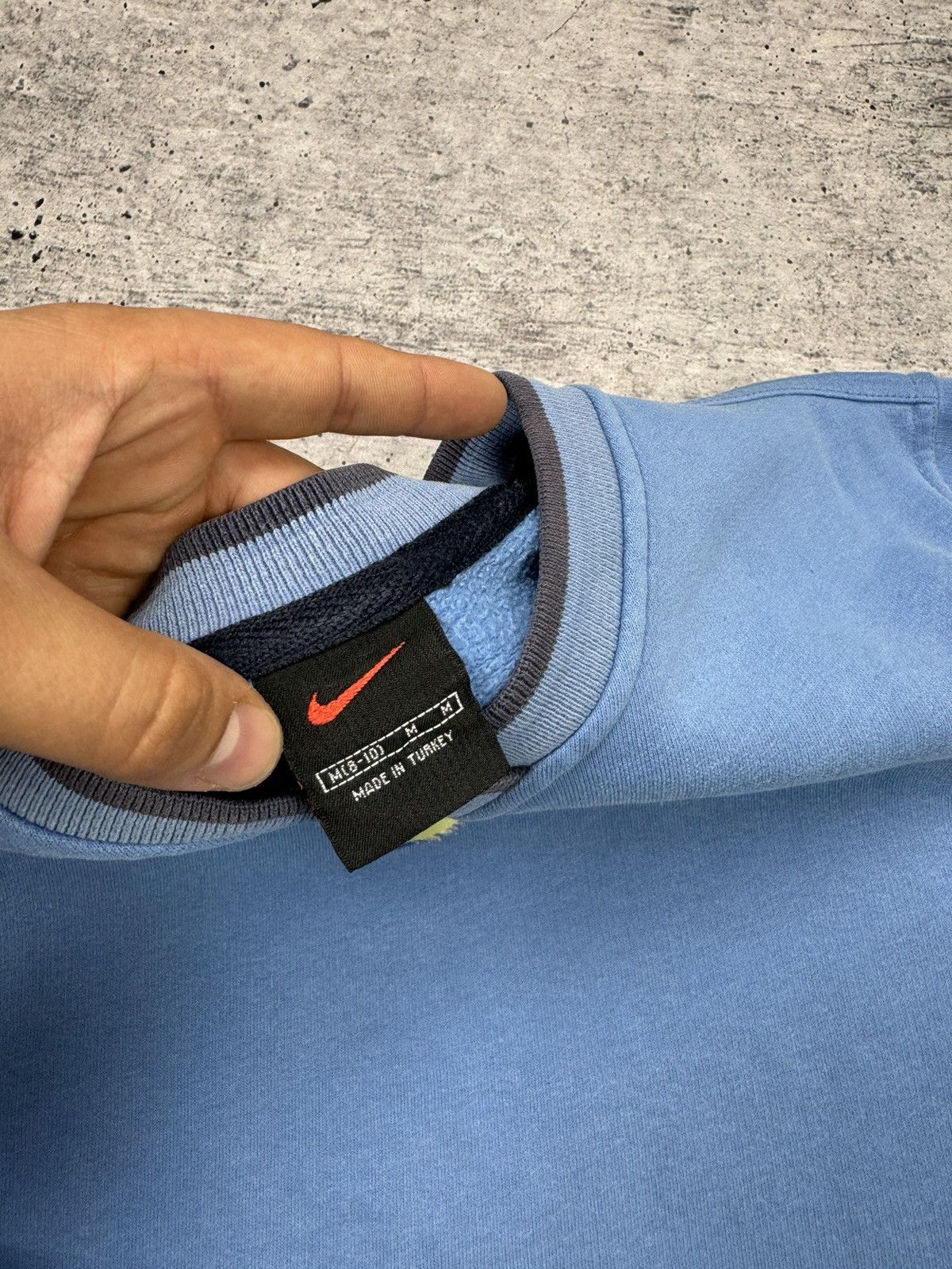 Nike × Vintage Vintage Nike Y2K Style 90's Big Central Logo Blue Sweatshirt Size M / US 6-8 / IT 42-44 - 9 Thumbnail