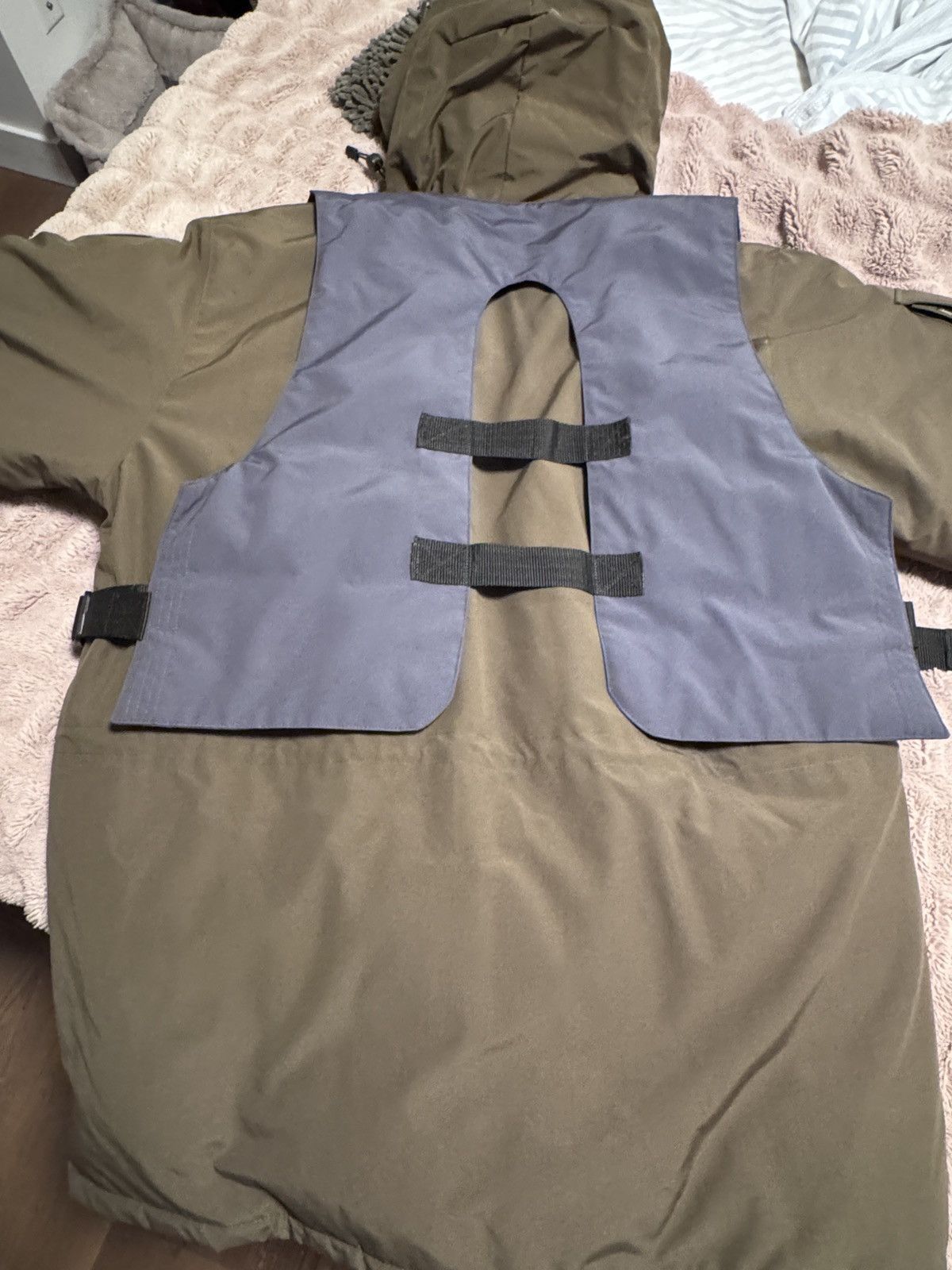 Canada Goose × NBA × Salehe Bembury Limited edition Canada Goose x Salehe Bembury x NBA Size US XL / EU 56 / 4 - 14 Thumbnail