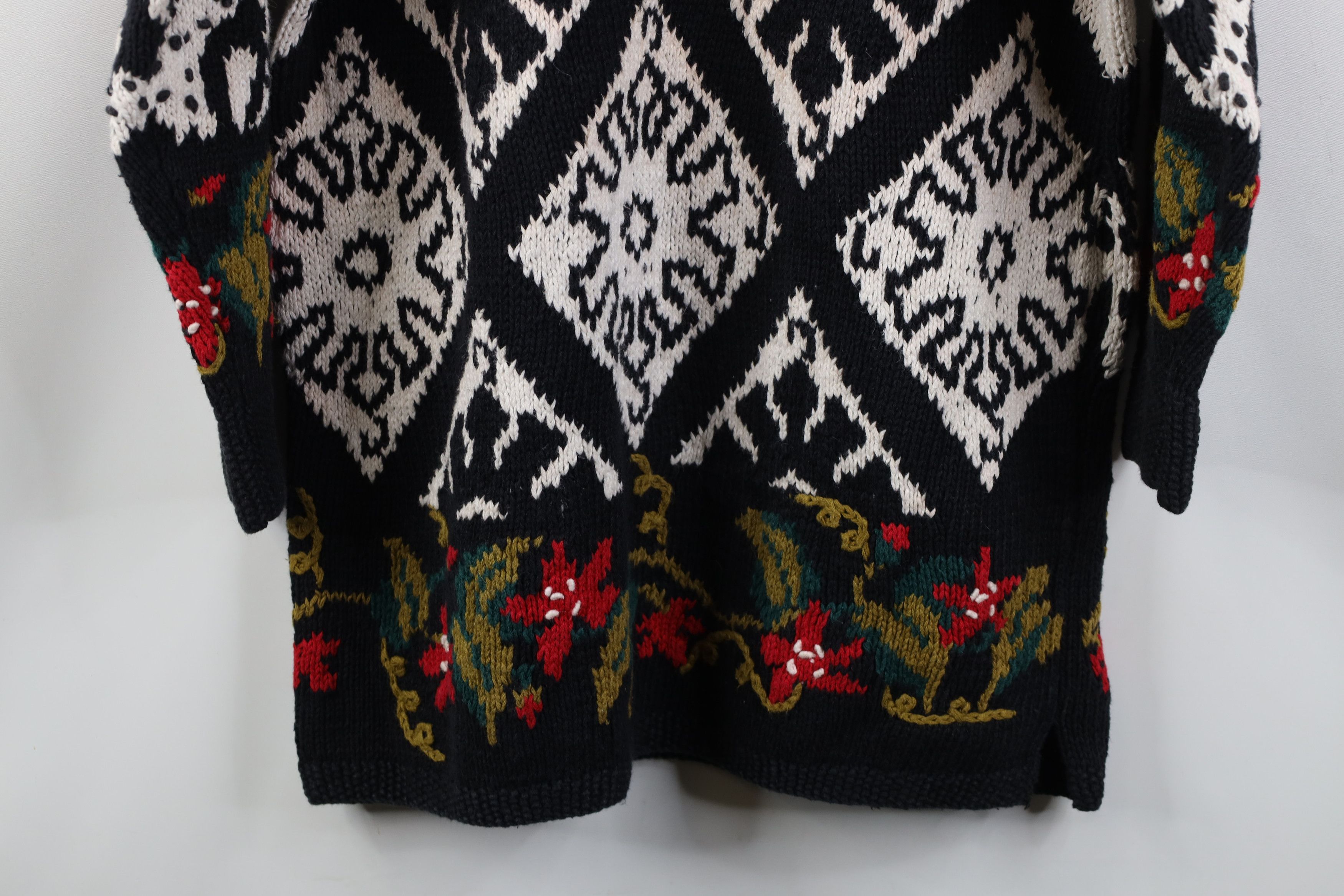 Express Vintage 90s Express Hand Knit Flower Tunic Sweater Size L / US 10 / IT 46 - 11 Thumbnail
