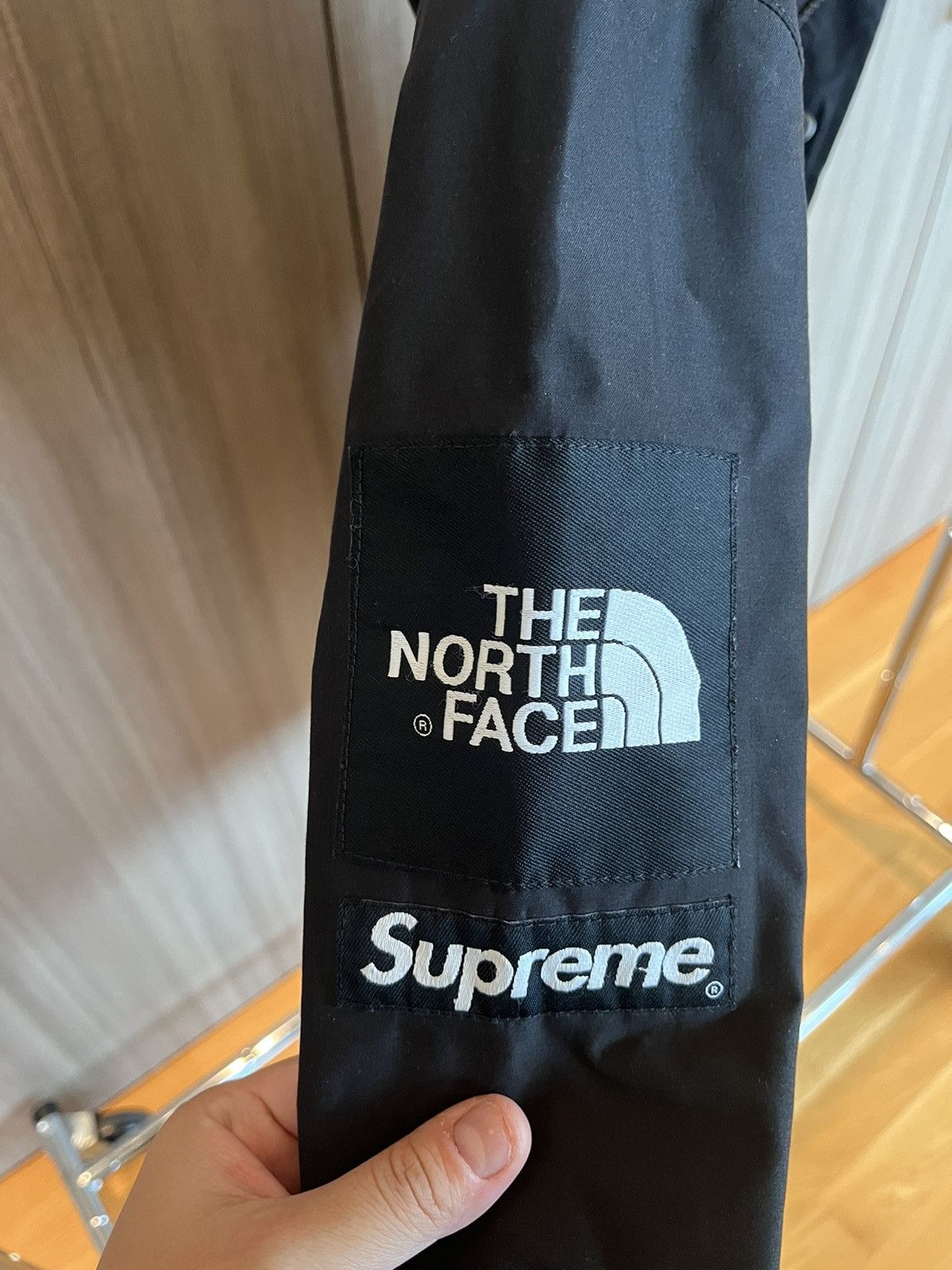 Supreme × The North Face Supreme x TNF World Flags Black SS14 Expedition Jacket Size US L / EU 52-54 / 3 - 4 Thumbnail