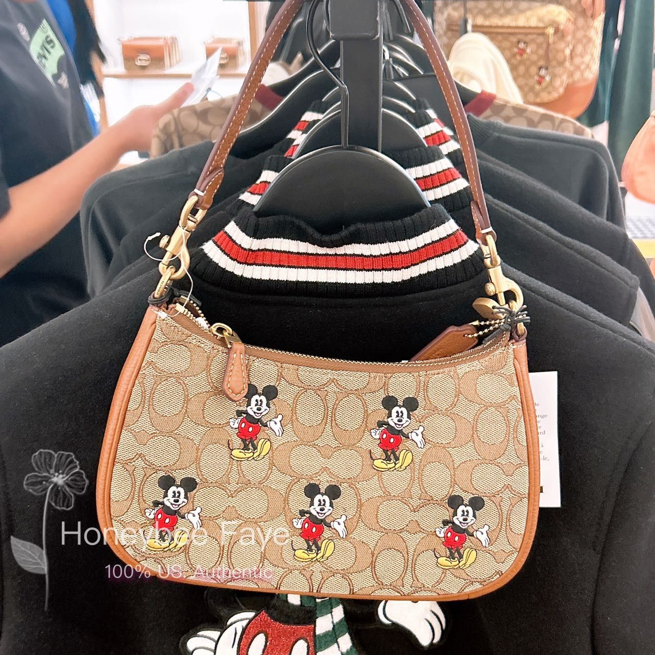 Disney Teri Shoulder Bag With Mickey Mouse Print