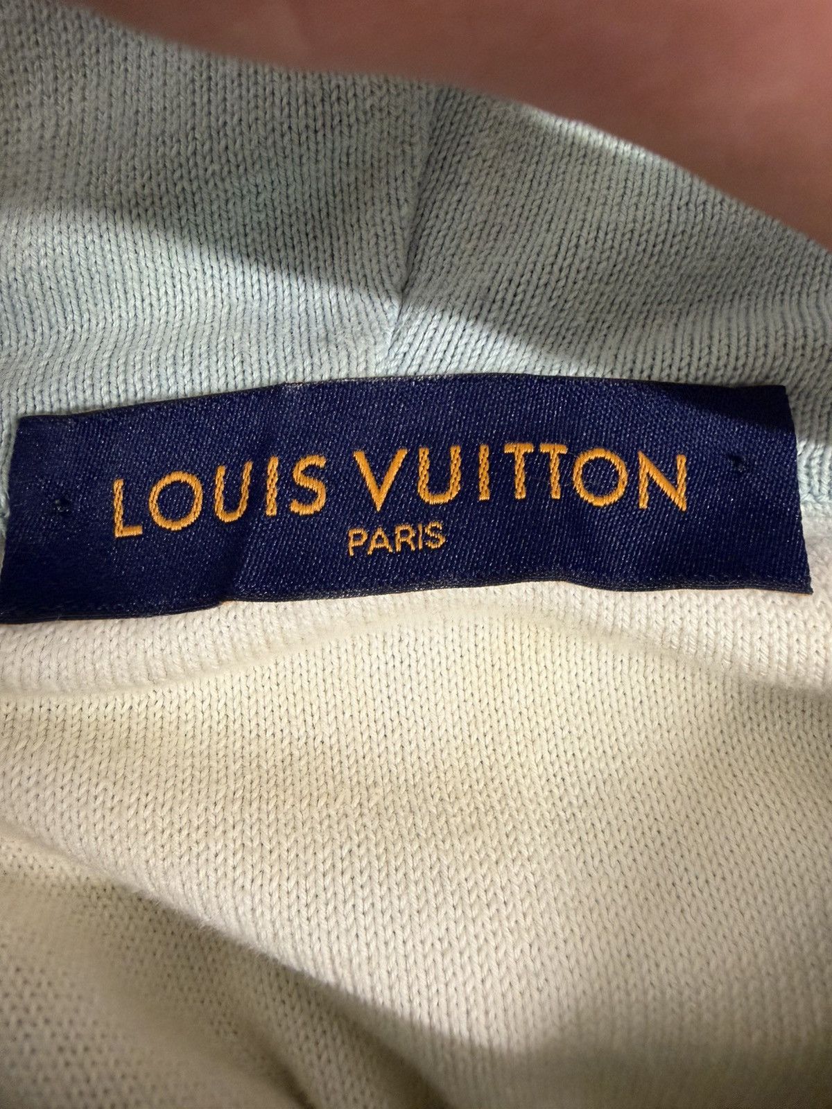 Louis Vuitton Louis Vuitton Gradient Monogram Baby Blue Hoodie Size US L / EU 52-54 / 3 - 10 Thumbnail