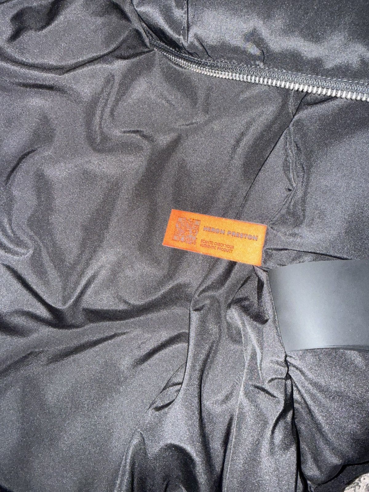 Heron Preston Heron Preston full zip Logo-Tape vest Size US M / EU 48-50 / 2 - 3 Thumbnail