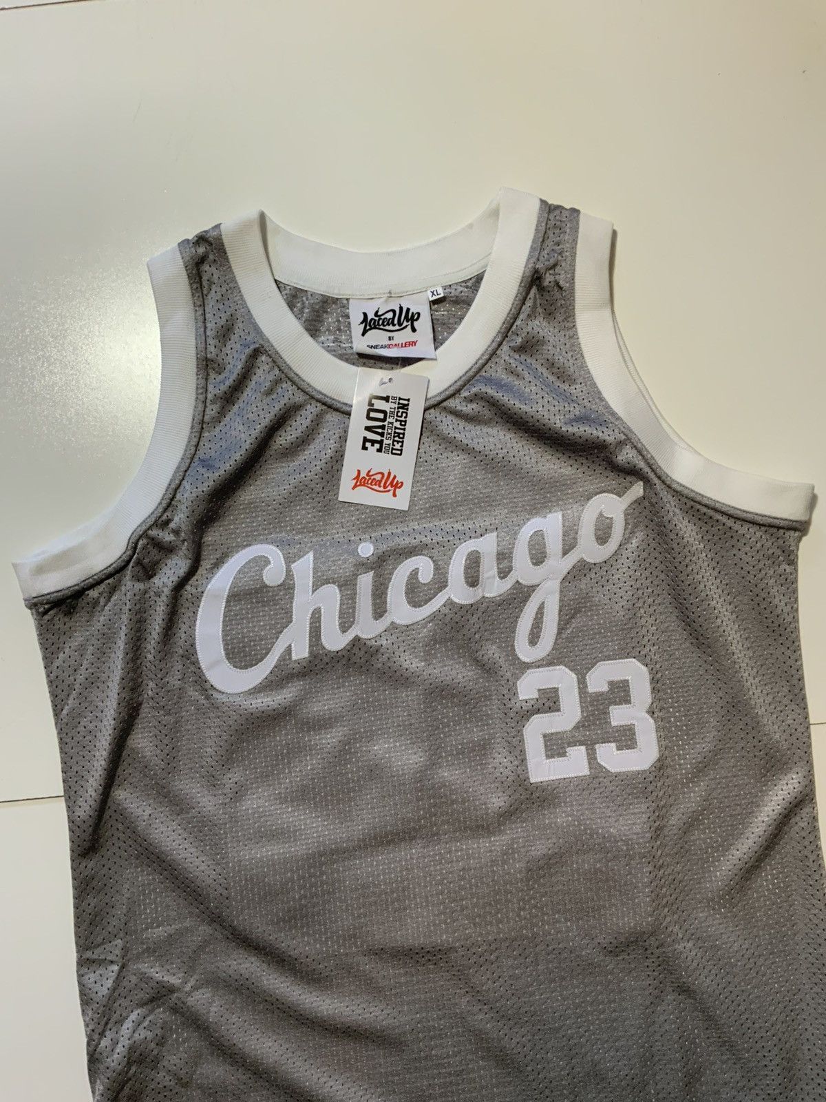 Sneakgallery NWT Sneak Gallery Retro 4 Michael Jordan Chicago Jersey Size US XL / EU 56 / 4 - 4 Thumbnail