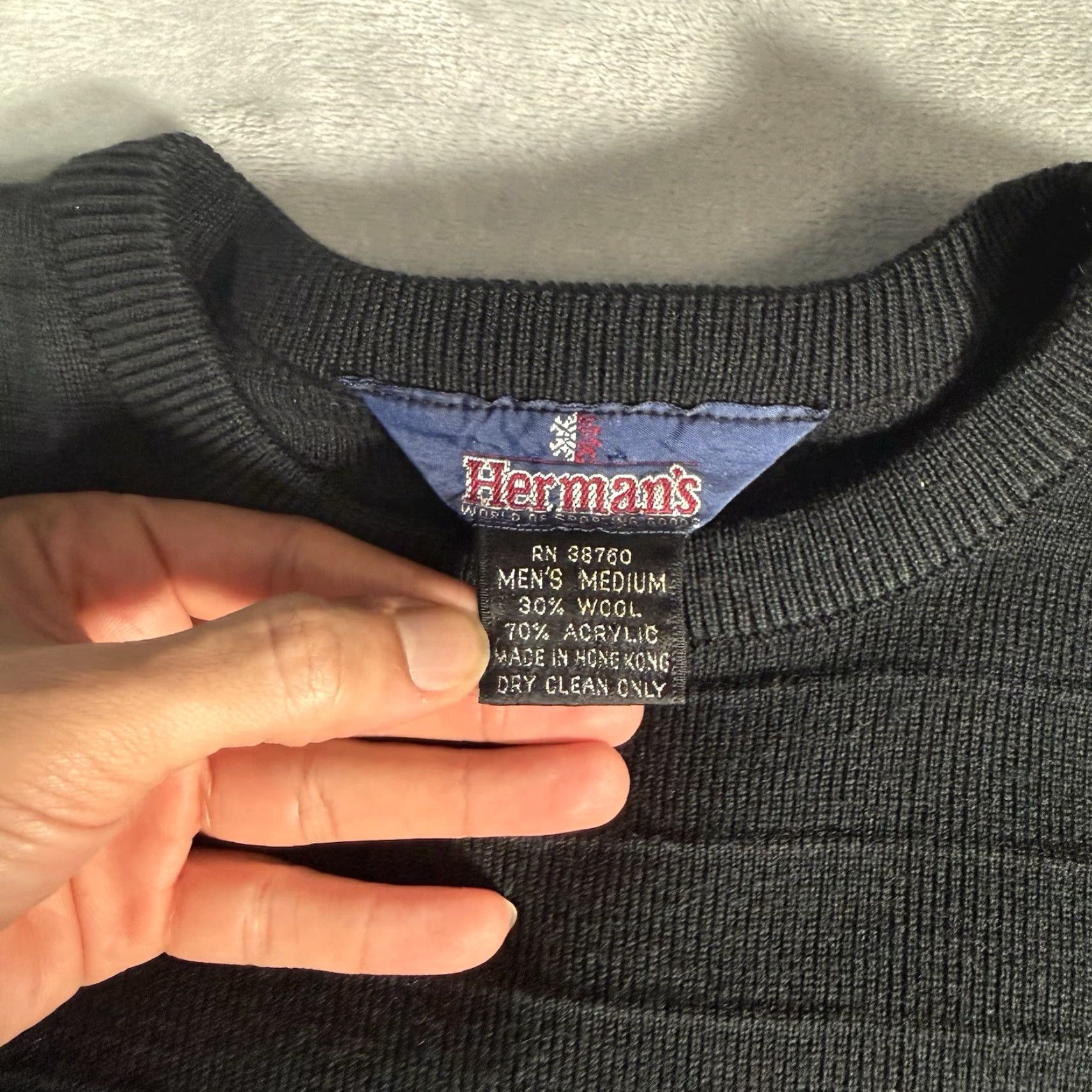 Vintage VINTAGE Hermans Sweater Mens M (Fits S) Slim Fit Wool Acrylic Black Crew Neck Long Sleeve 90s Pullover Size US S / EU 44-46 / 1 - 2 Thumbnail