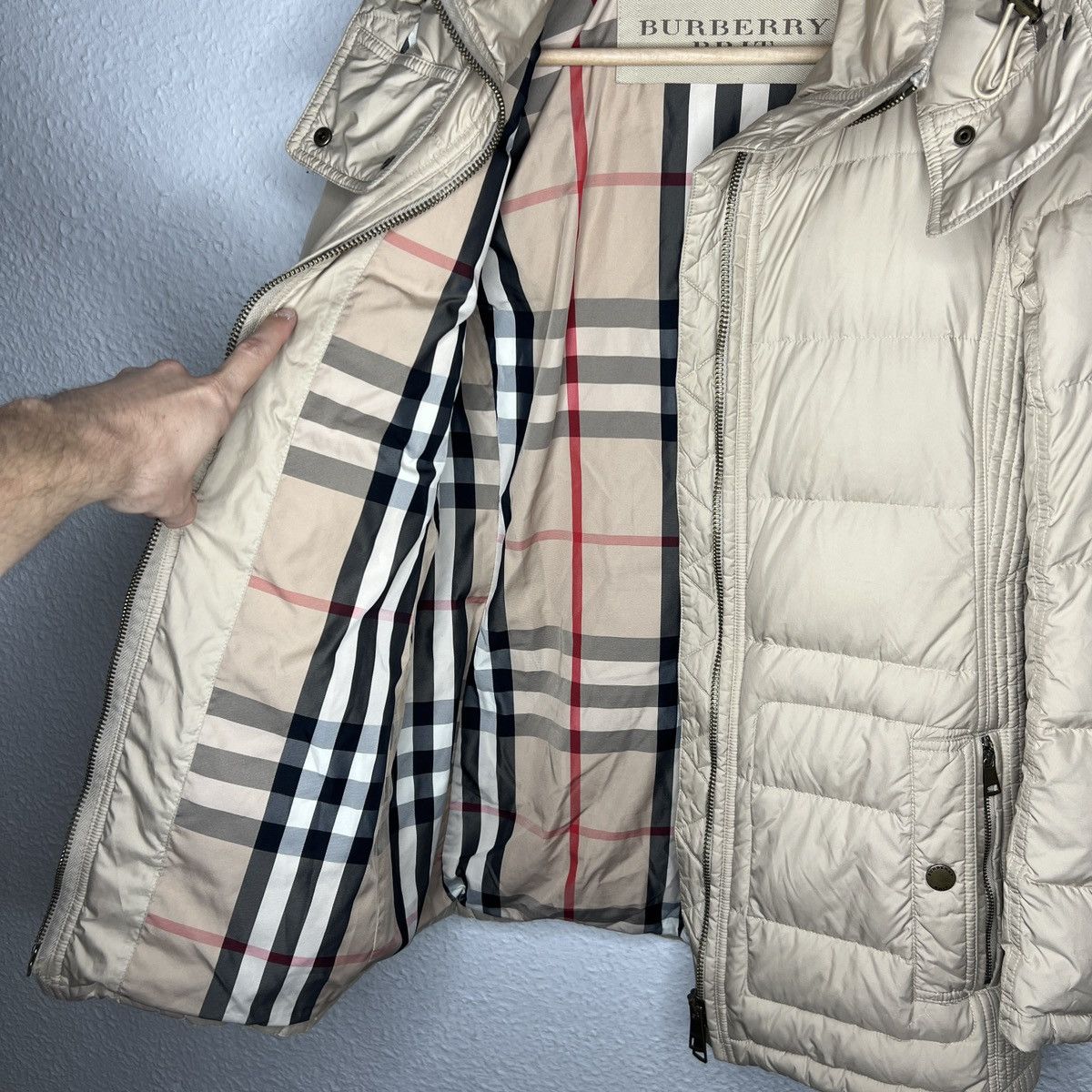 Burberry × Designer Burberry Brit Down Jacket Hooded Nova Check Puffer Size M / US 6-8 / IT 42-44 - 2 Thumbnail