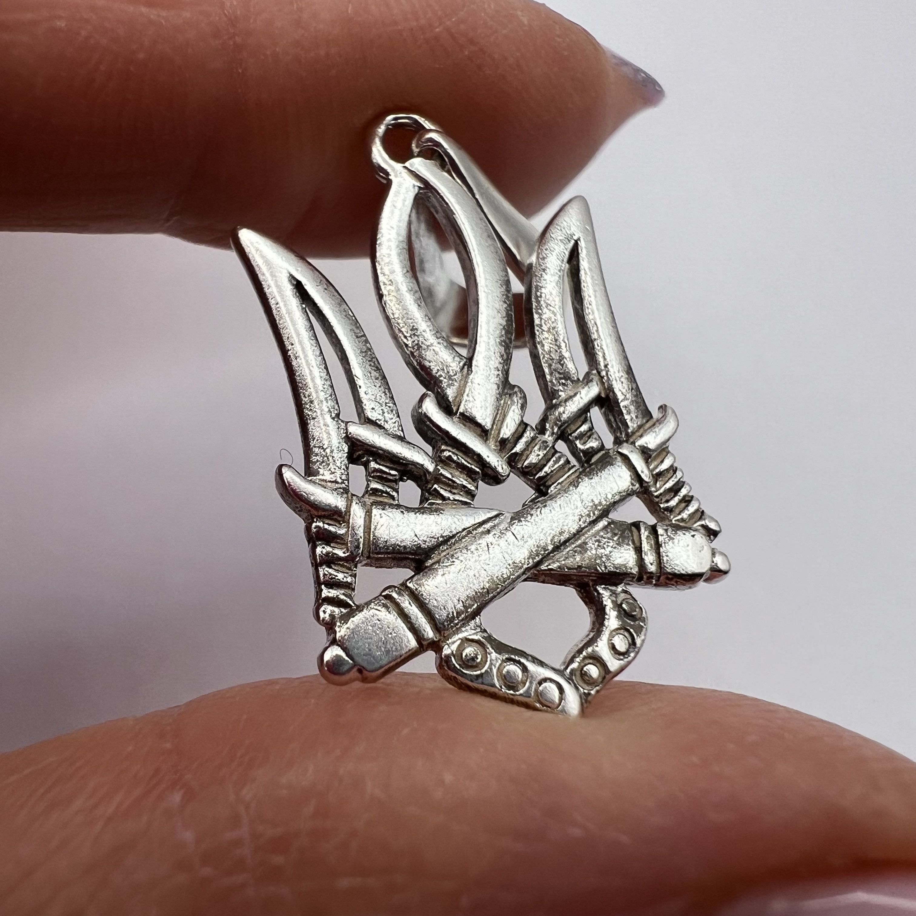 Sterling Silver Vintage 925 Sterling Silver Pendant Trident Symbol 3.4g Size ONE SIZE - 9 Thumbnail