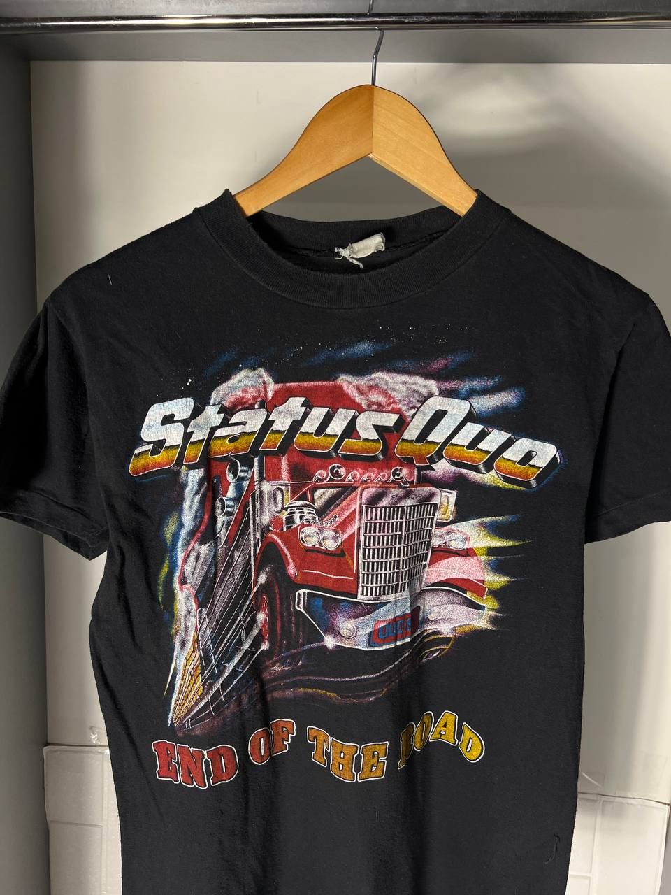 Band Tees VINTAGE STATUS QUO WORLD TOUR ROCK T-SHIRT RETRO METAL 90s Size US M / EU 48-50 / 2 - 4 Thumbnail