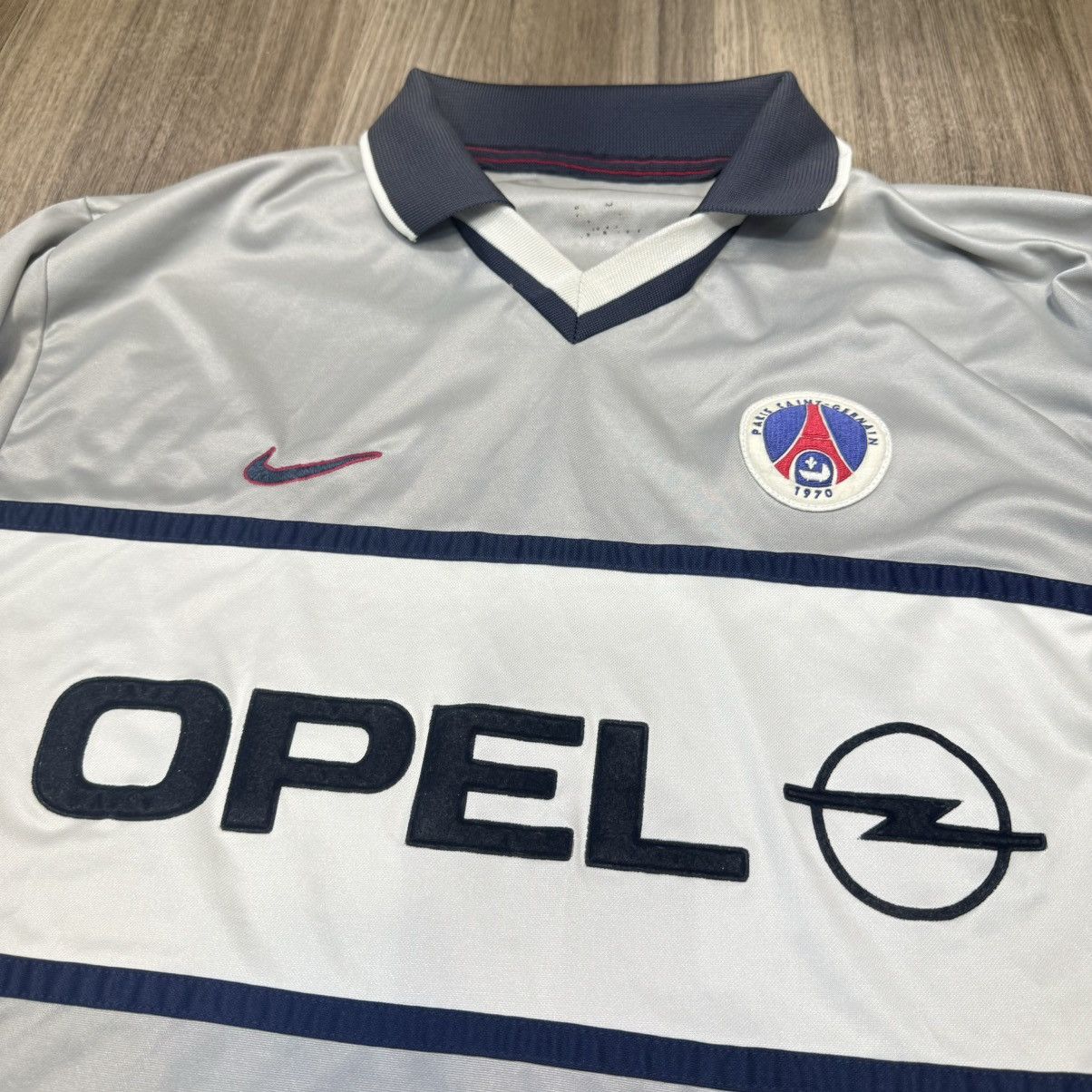 Vintage Paris Saint Germain PSG 00/01 vintage away shirt Size US L / EU 52-54 / 3 - 7 Thumbnail