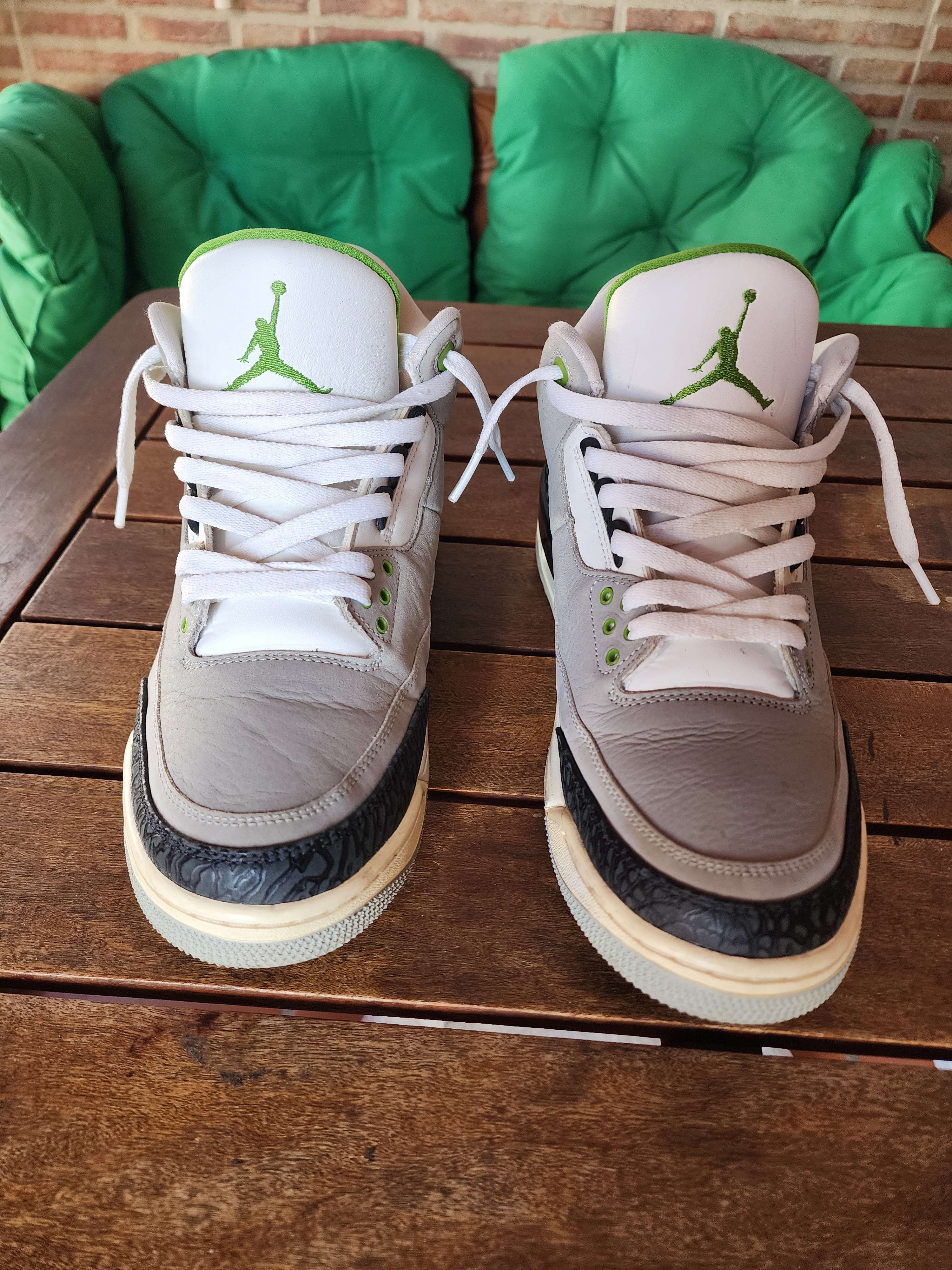 Jordan Brand Jordan 3 Size US 10.5 / EU 43-44 - 2 Thumbnail