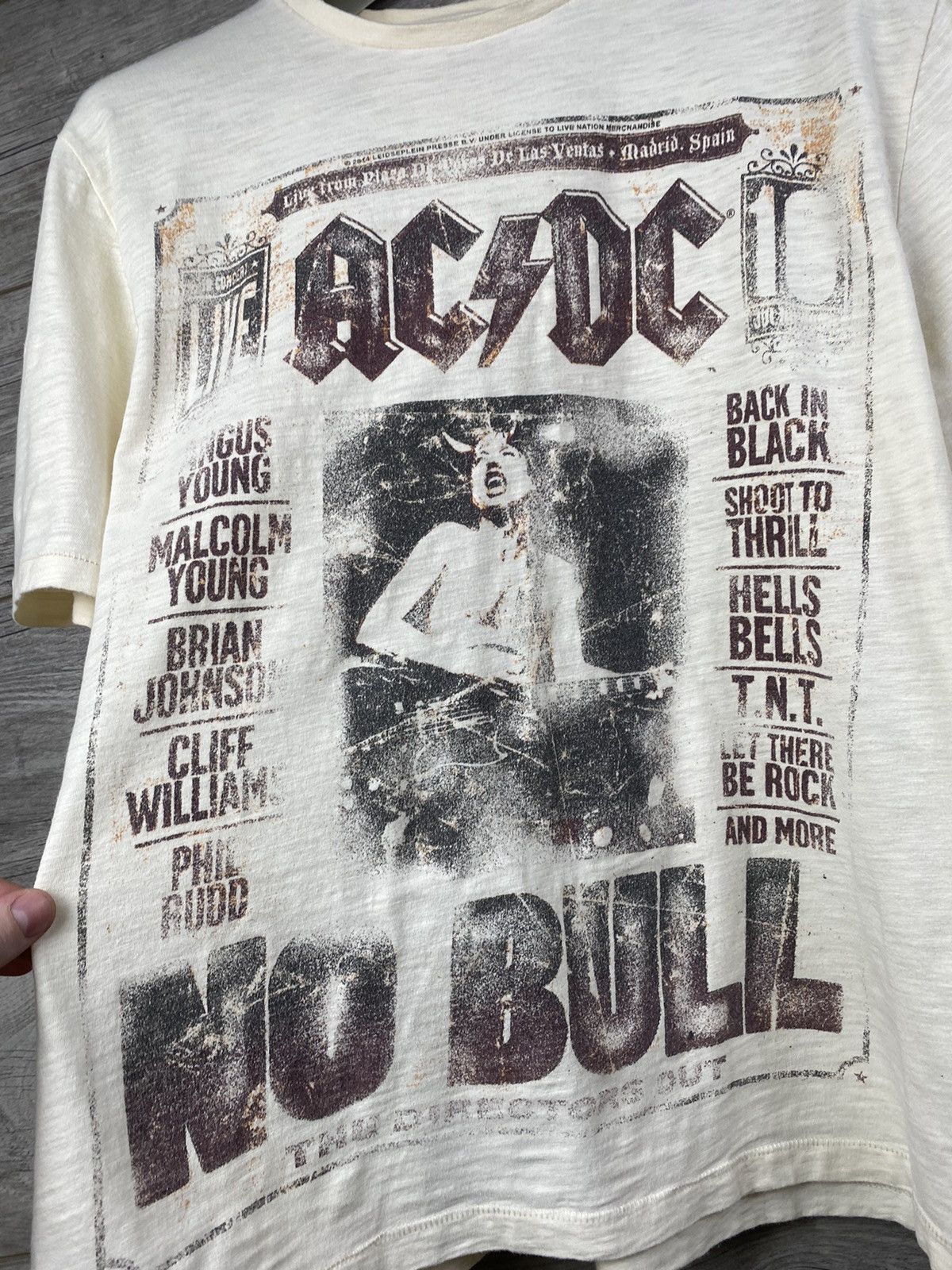 AC/DC Rock band AC DC NO BULL T-shirt size L / XL Size US L / EU 52-54 / 3 - 9 Thumbnail