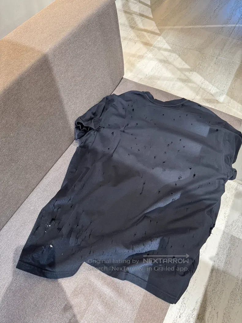 Givenchy Givenchy Logo Lettering Printed Black Ripped T-Shirt Size US S / EU 44-46 / 1 - 5 Thumbnail