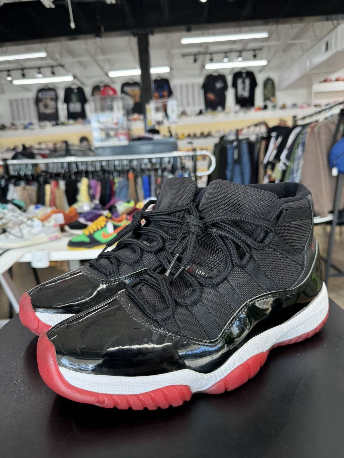 Jordan Brand Jordan 11 Retro Playoffs Bred size 11.5 Size US 11.5 / EU 44-45 - 1 Thumbnail