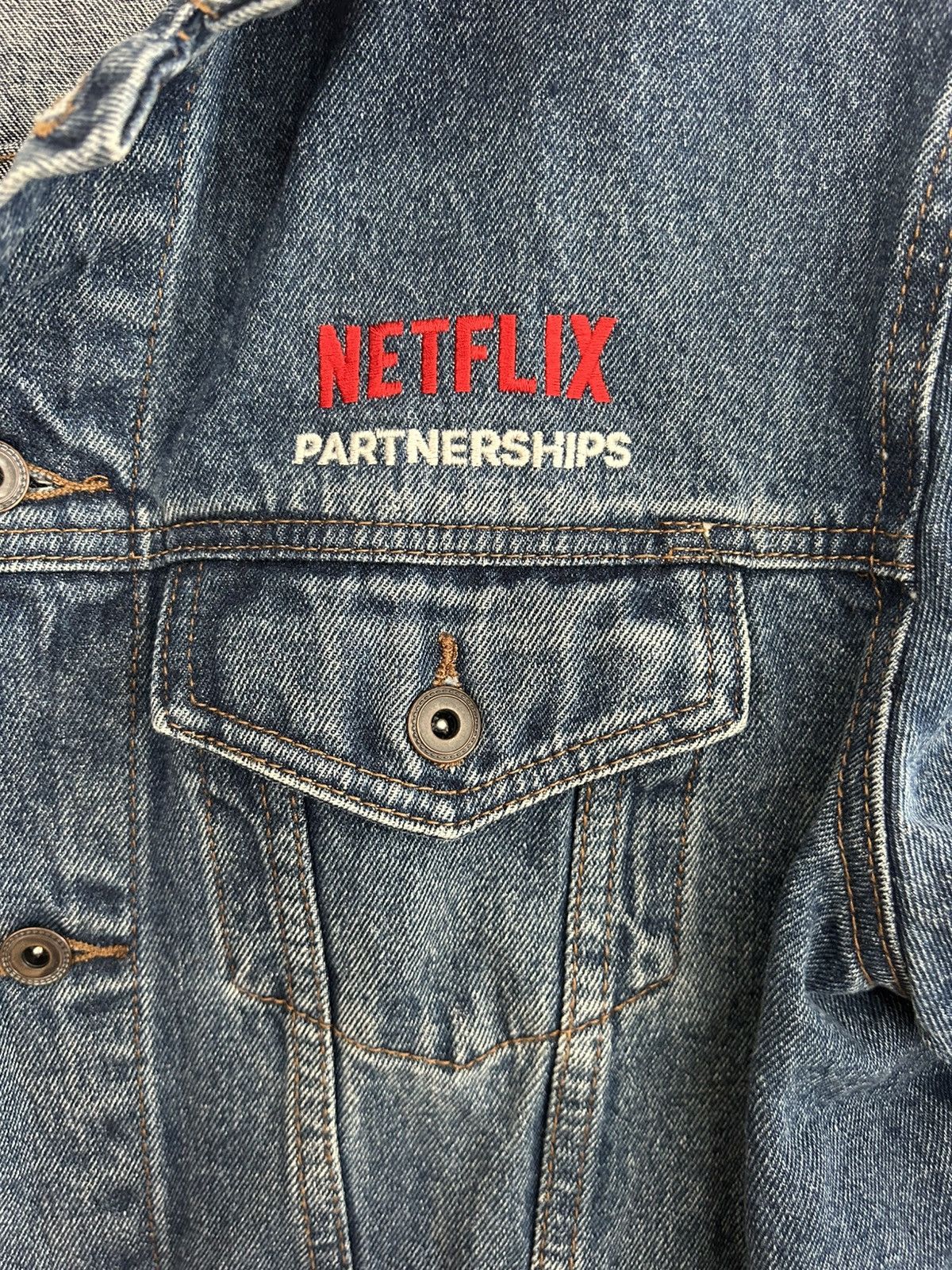 Port Authority × Vintage Netflix denim jacket port authority Size US L / EU 52-54 / 3 - 2 Thumbnail