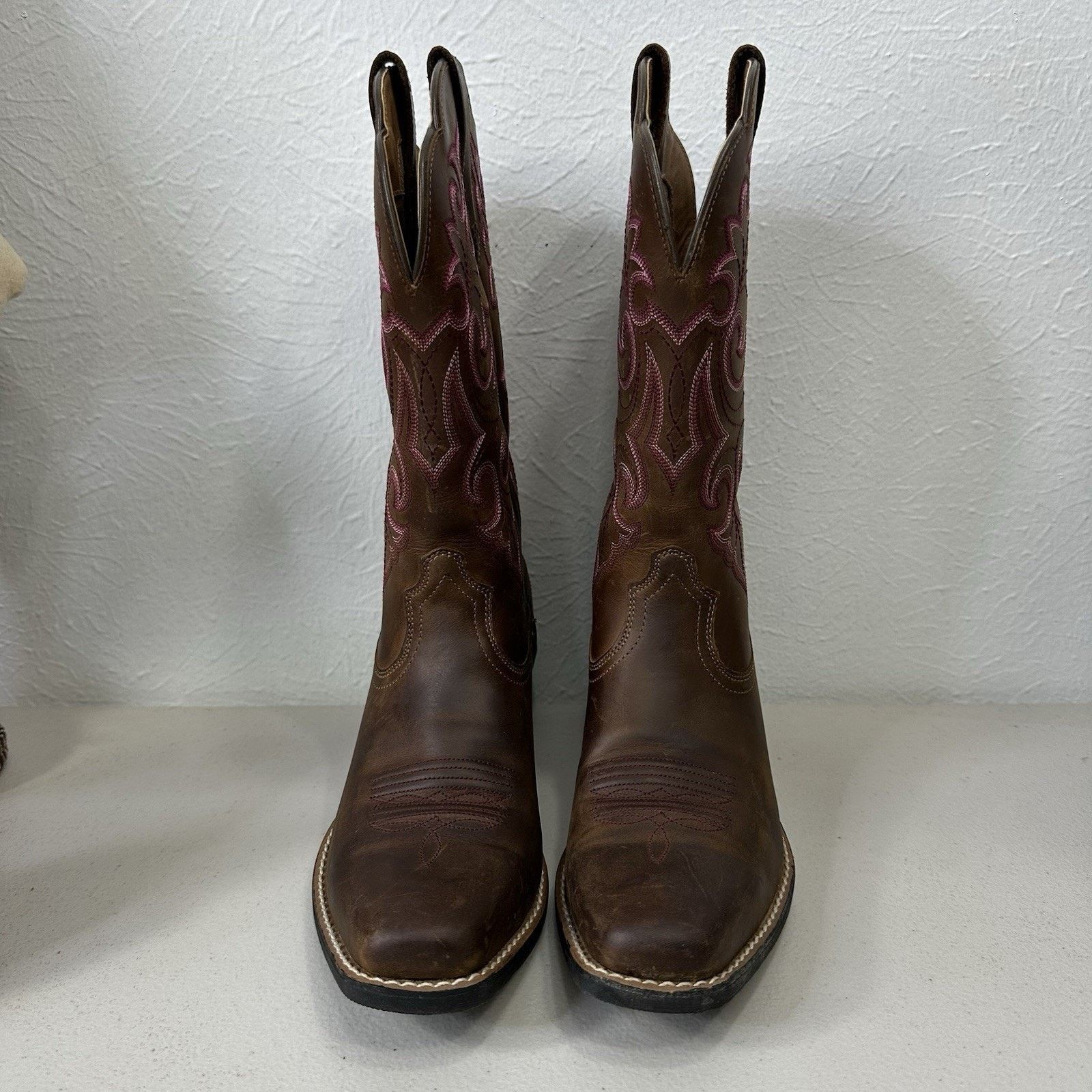 Ariat Ariat Women’s 6.5B Roundup Wide Square Toe Pink Stitching Size US 6.5 / IT 36.5 - 3 Thumbnail