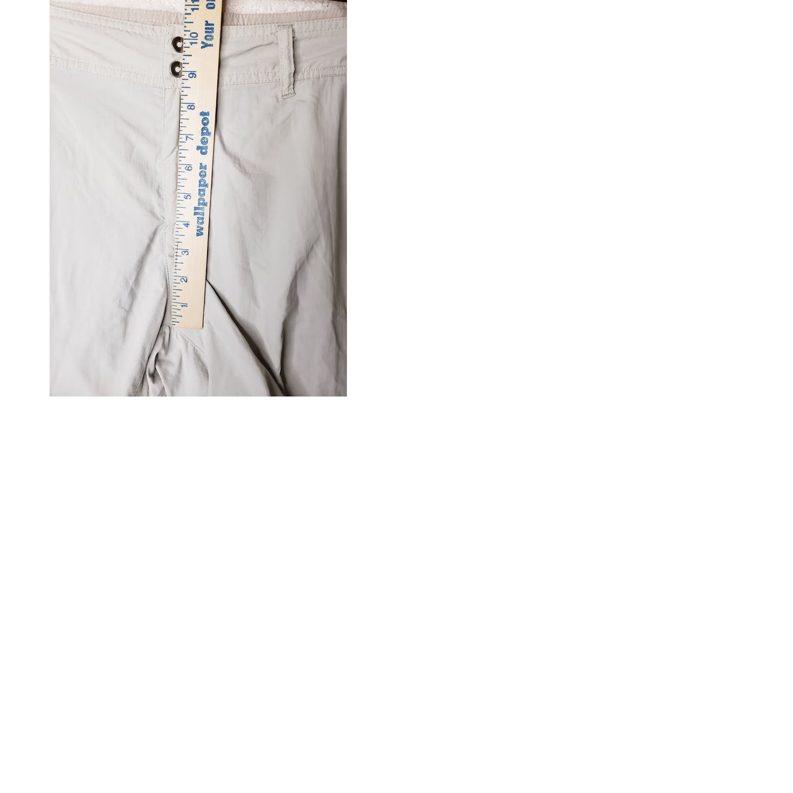Vintage COLUMBIA Women's Size 16 Khaki Nylon 8" Inseam Cargo Shorts Omni-Shade Beige Size 38" / US 16 / IT 52 - 10 Thumbnail