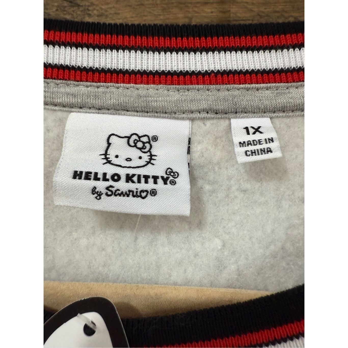 Other Hello Kitty NWT Sanrio Grey Crewneck Long Sleeve Sweatshirt Size XL / US 12-14 / IT 48-50 - 3 Thumbnail