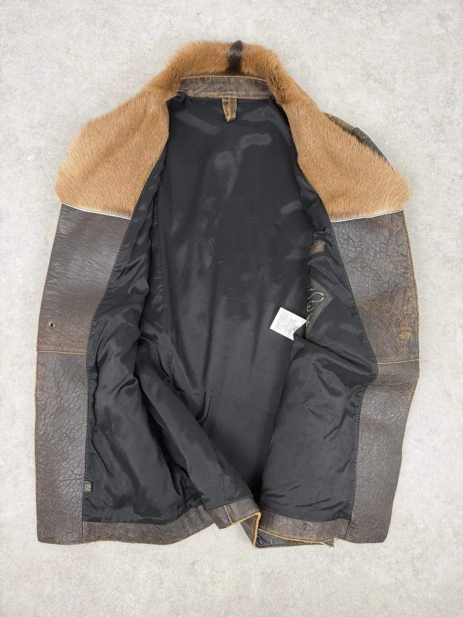 Just Cavalli AW2005 Cavalli Brown Eroded Leather Fur-Collar Jacket Size US L / EU 52-54 / 3 - 13 Thumbnail