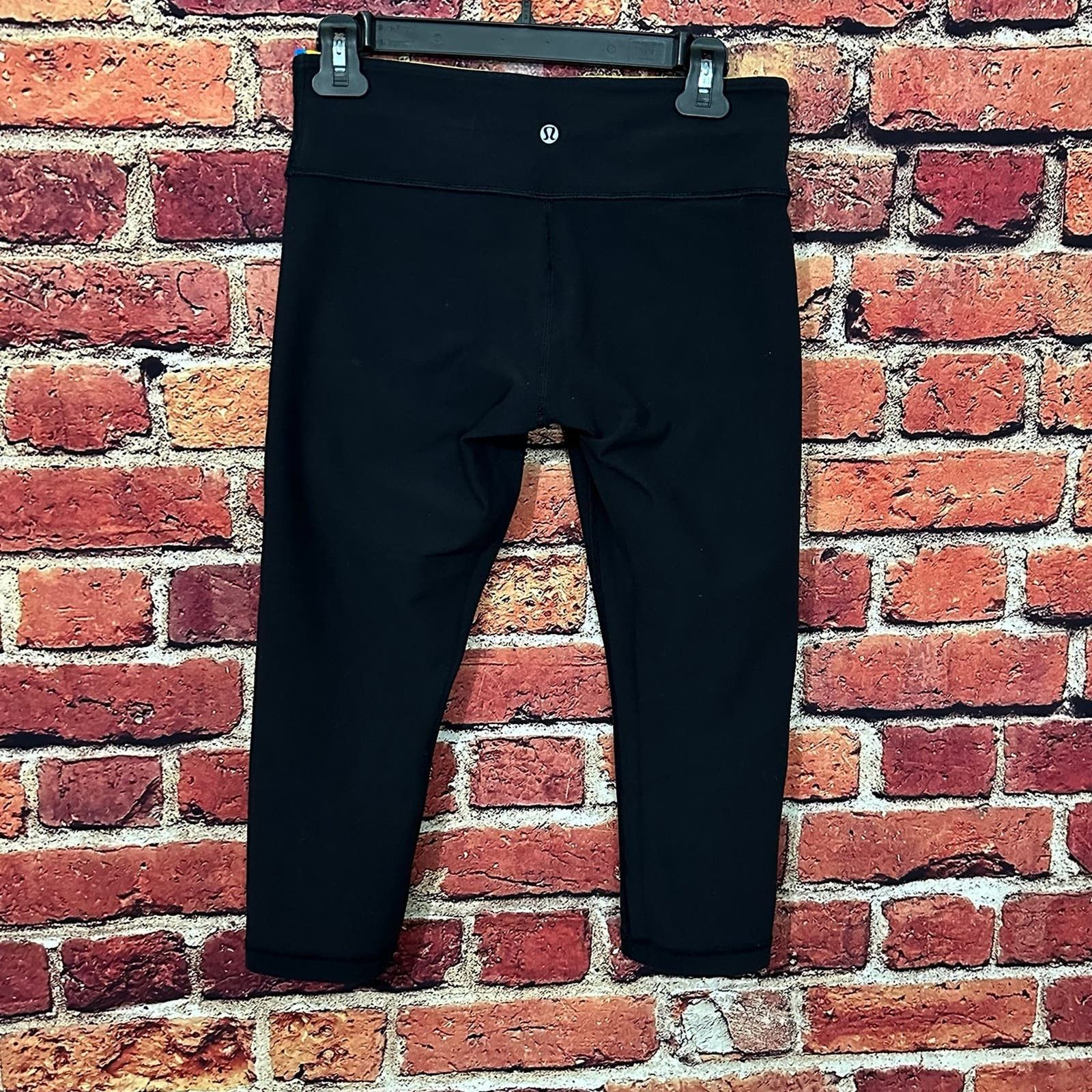 Lululemon Black Lululemon Leggings size 6 Size 28" / US 6 / IT 42 - 4 Thumbnail