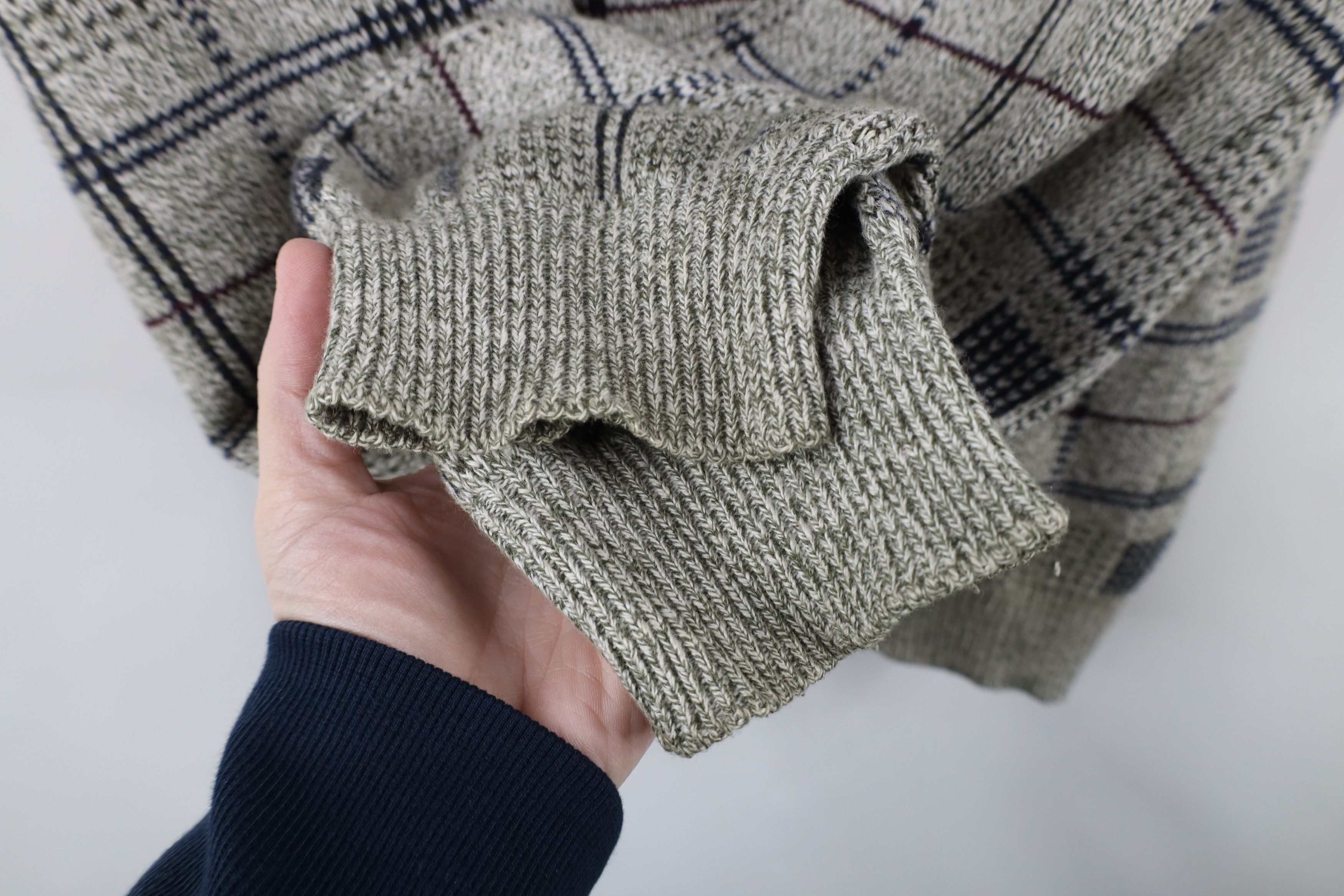 Vintage Vintage 90s Streetwear Plaid Knit Dad Crewneck Sweater USA Size US L / EU 52-54 / 3 - 4 Thumbnail